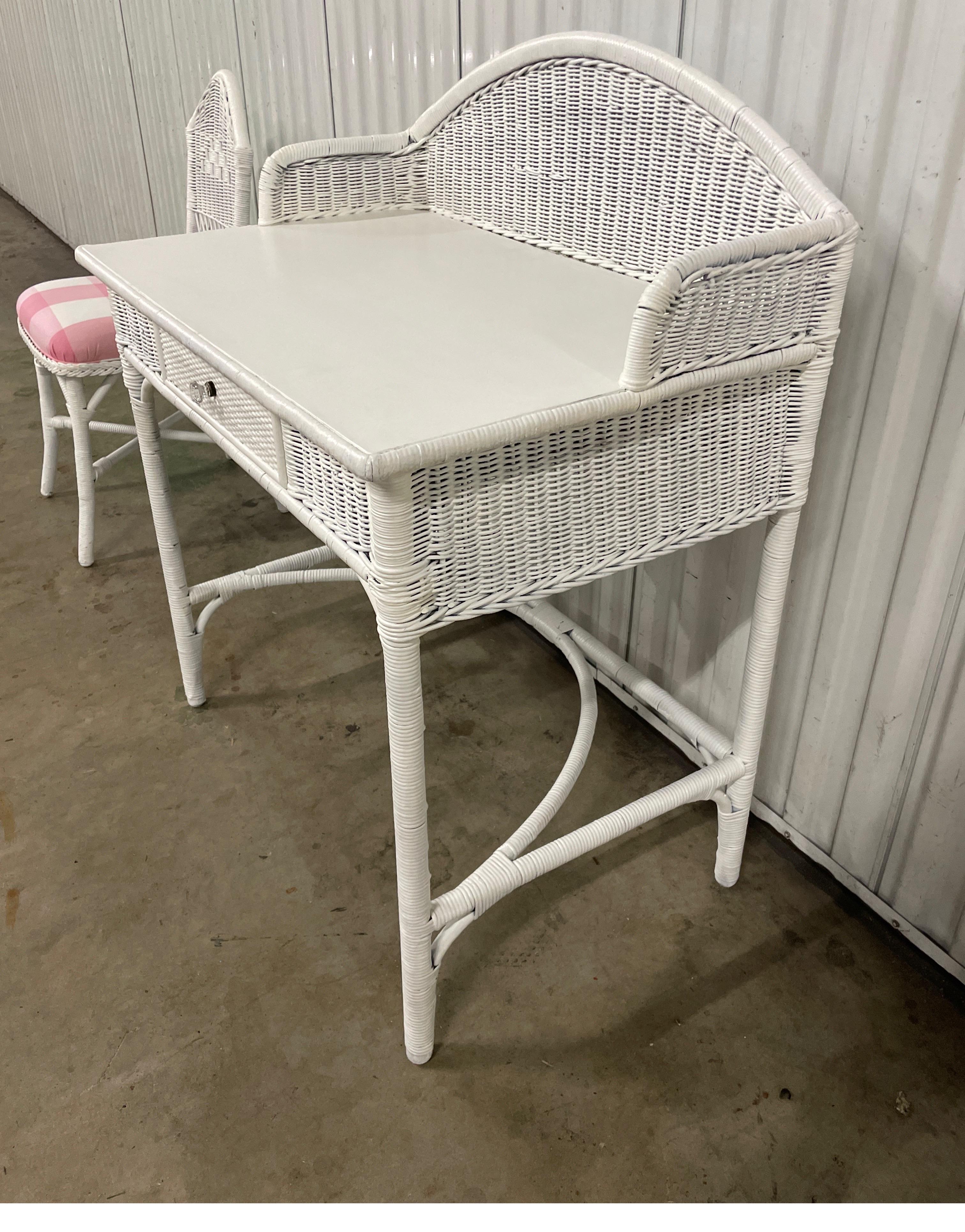 Antique White Wicker Dressing Table / Desk & Chair Set In Good Condition For Sale In West Palm Beach, FL
