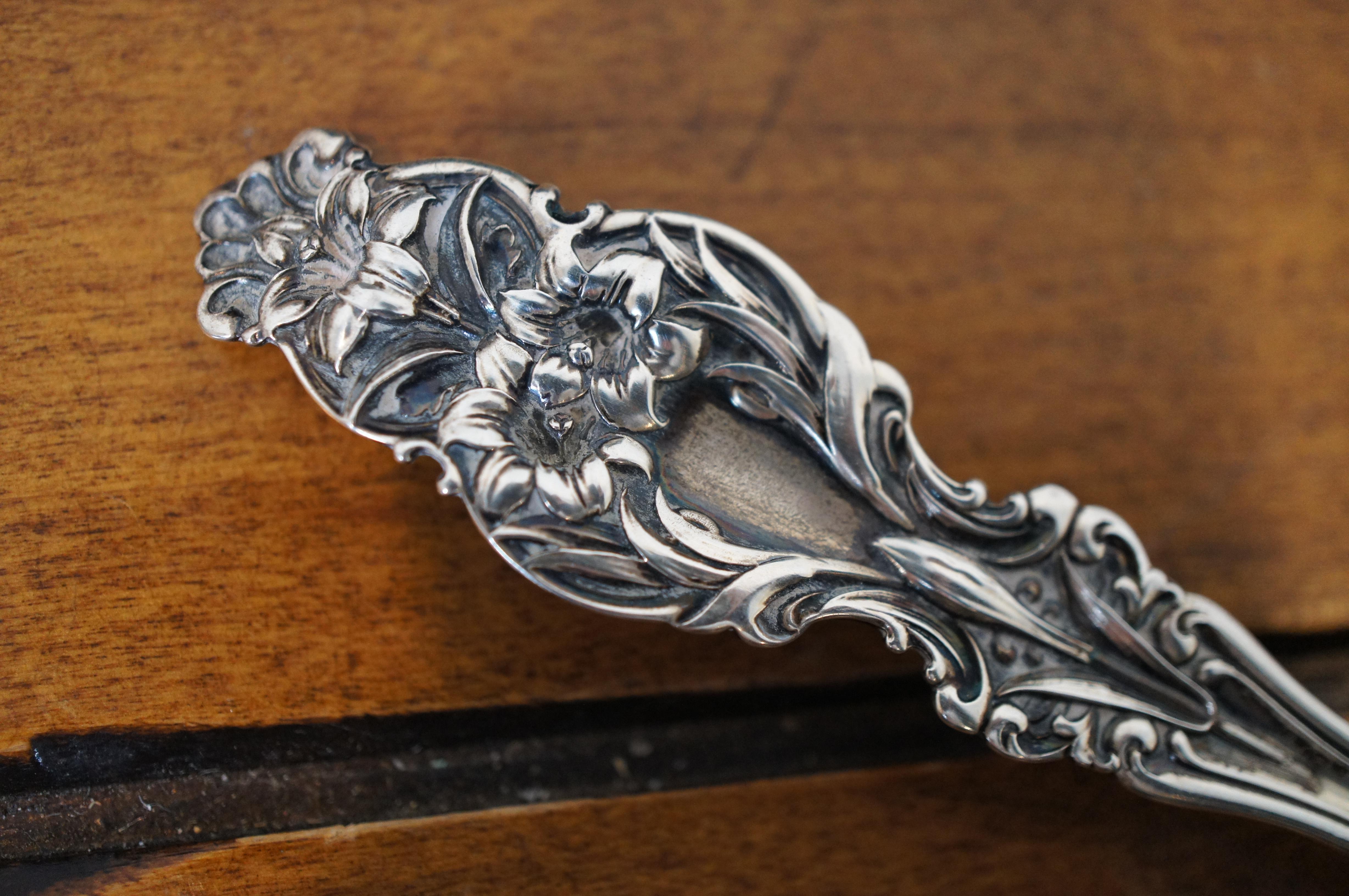 Antique Whiting Lily Sterling Silver Spoon Hess & Culbertson Monogram Repousse In Good Condition In Dayton, OH