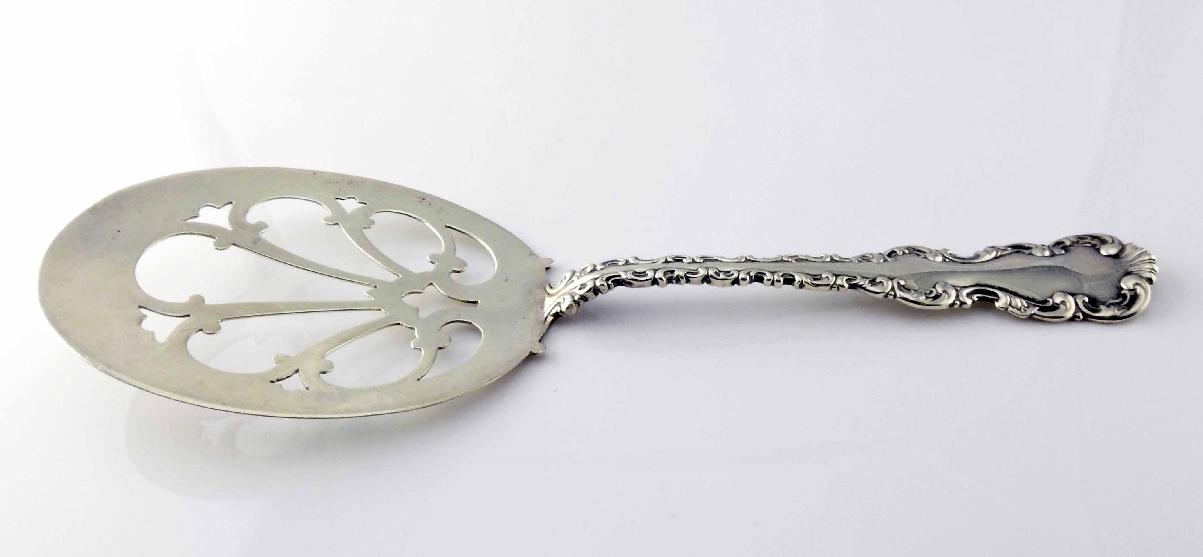 Antique Whiting Manufacturing Co Ster Silv Louis XV Pierced Egg Server #4387 For Sale 1
