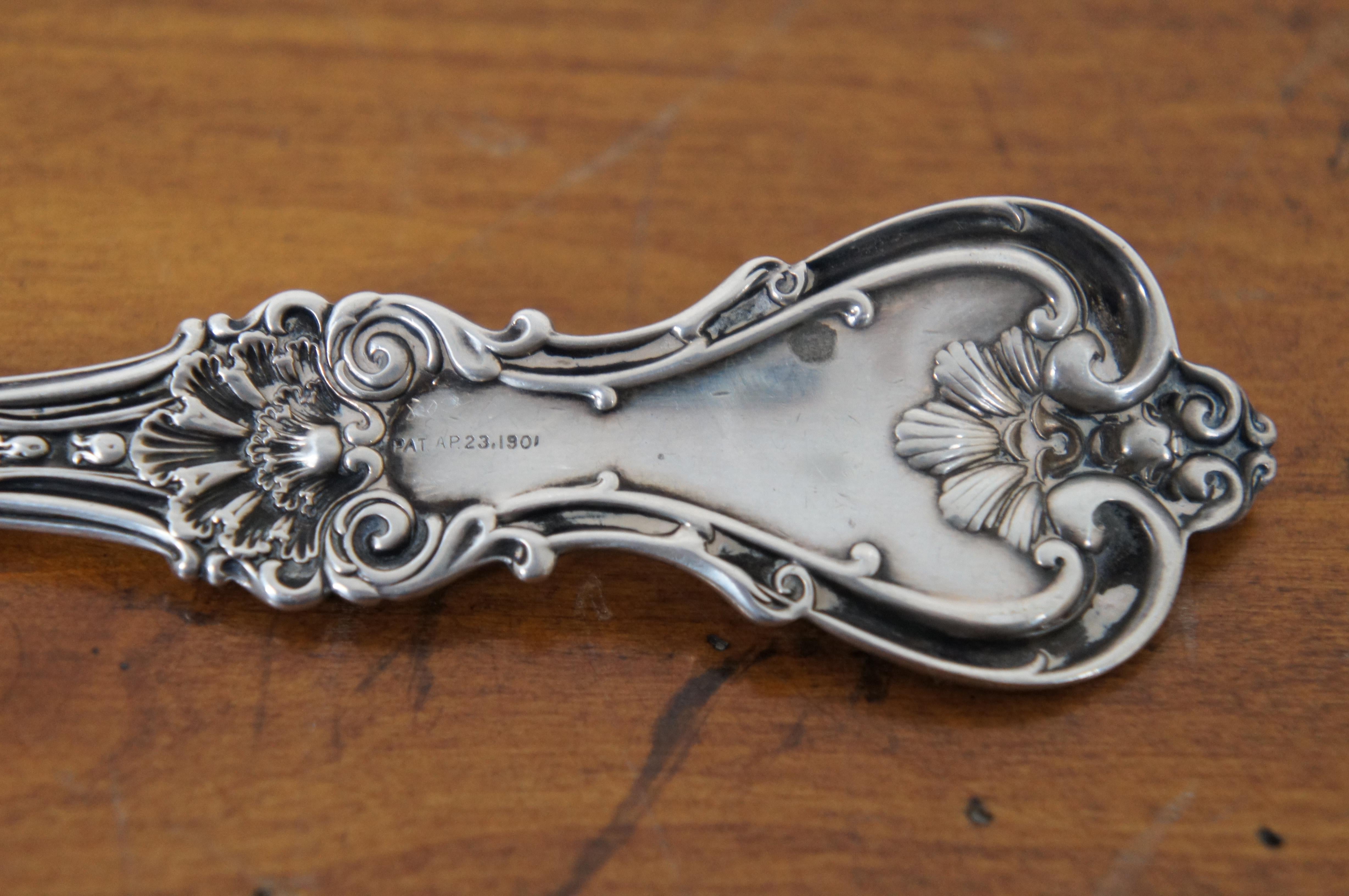 Cuillère à fromage festonnée King Edward de Whiting en argent sterling antique avec monogramme en vente 2