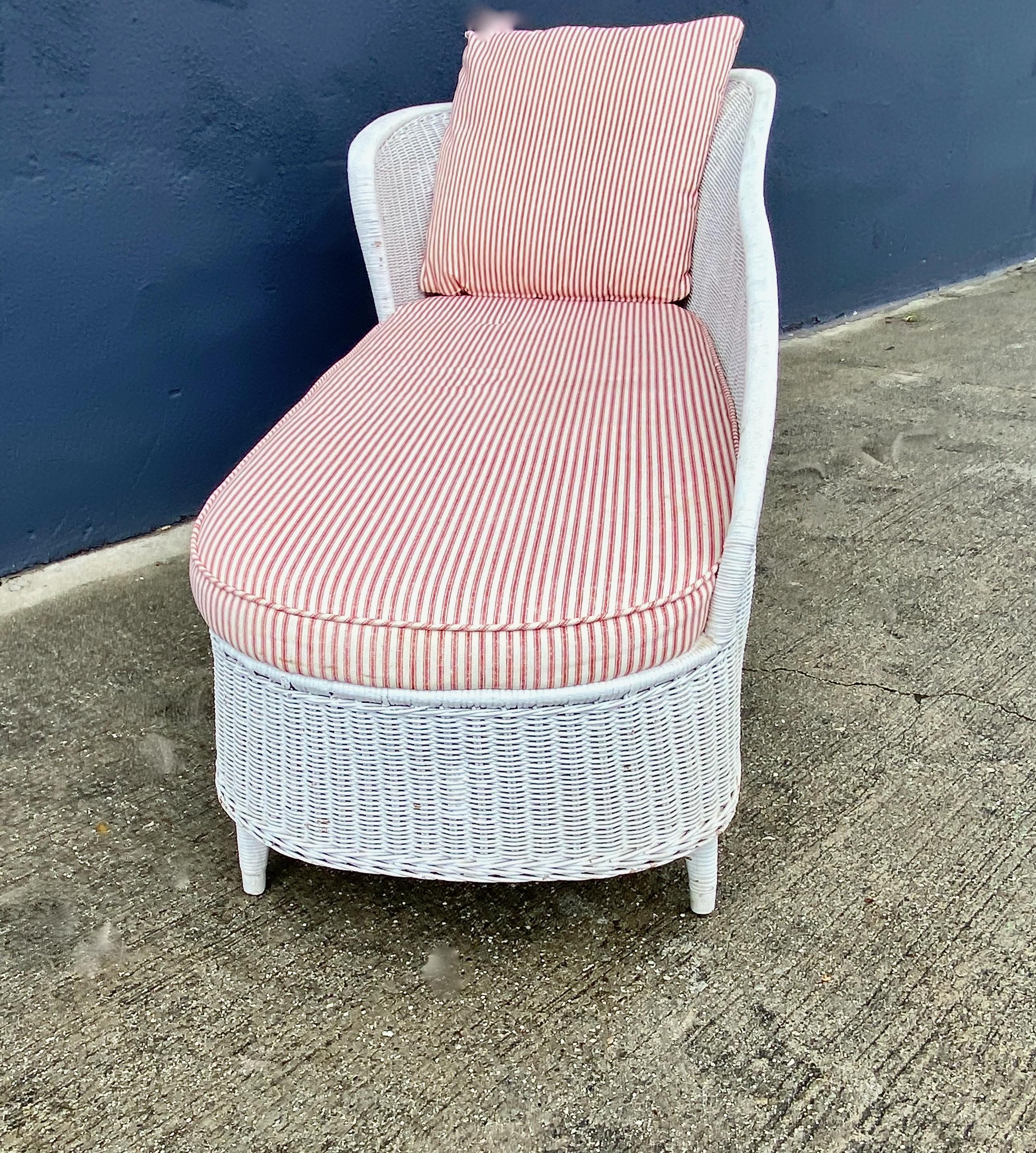 Upholstery Antique Wicker Chaise Longue or Daaybed For Sale