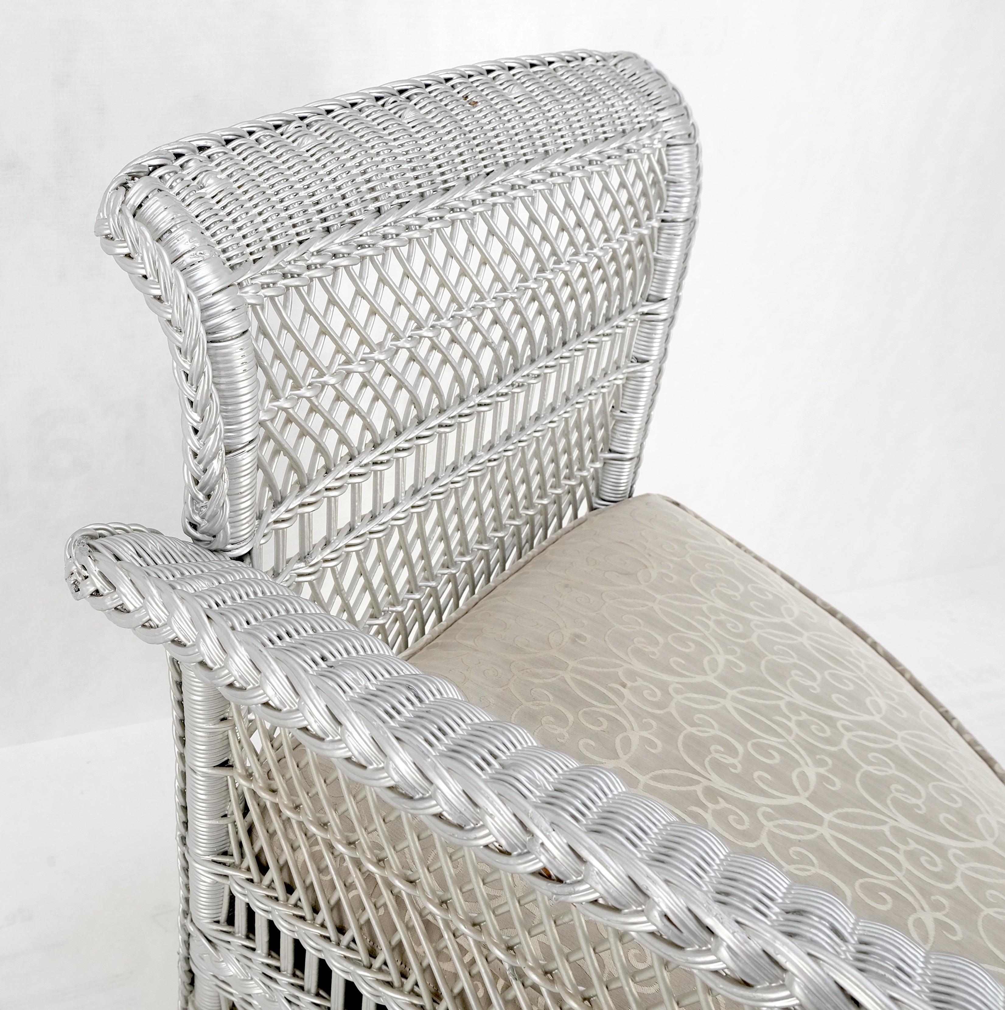 Antique Wicker Corner Chair Finished Painted in Silver Metal Finish Mint In Good Condition For Sale In Rockaway, NJ