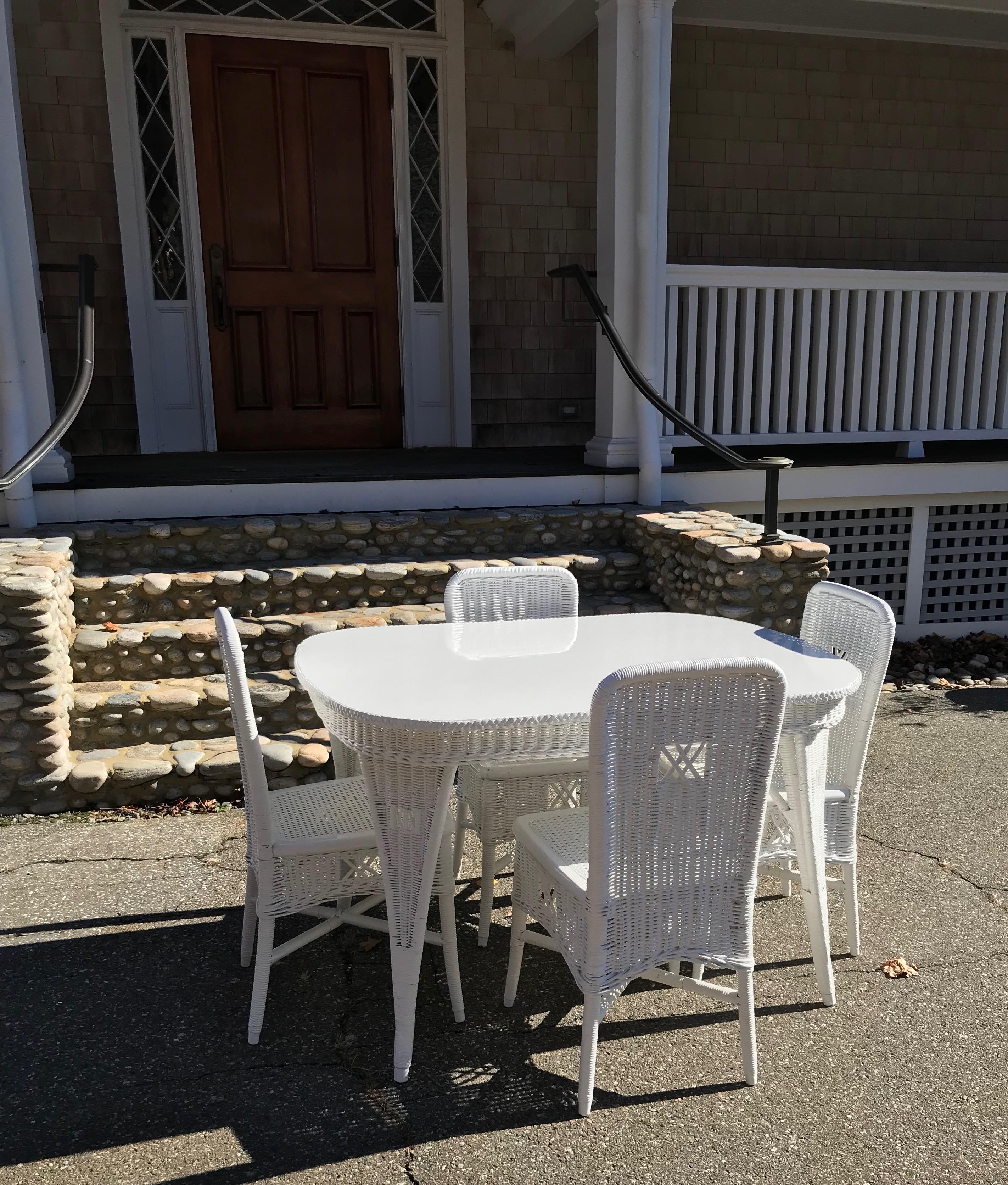 vintage wicker table and chairs