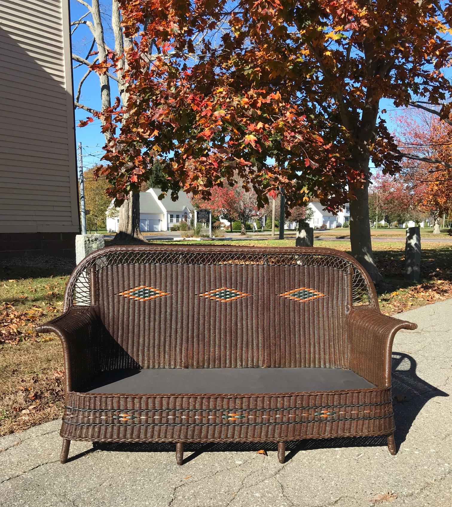 old fashioned wicker patio furniture