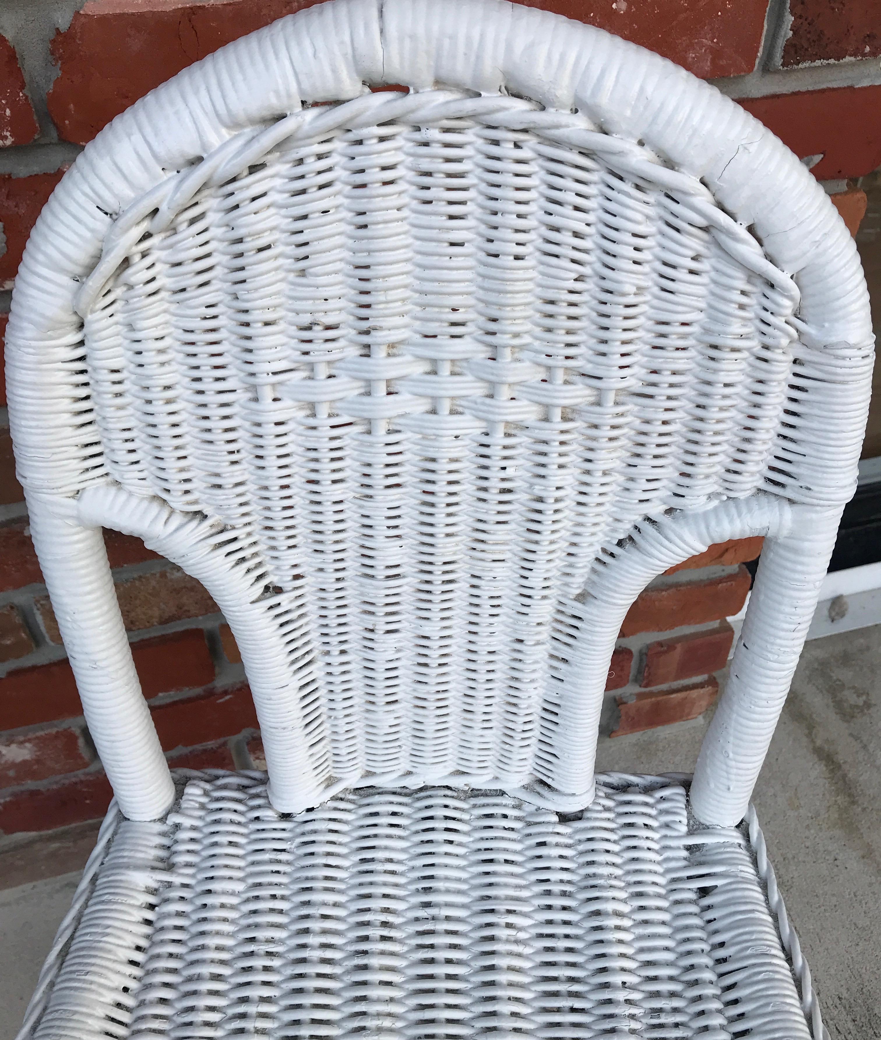Antique Wicker Vanity Chair In Good Condition For Sale In West Palm Beach, FL