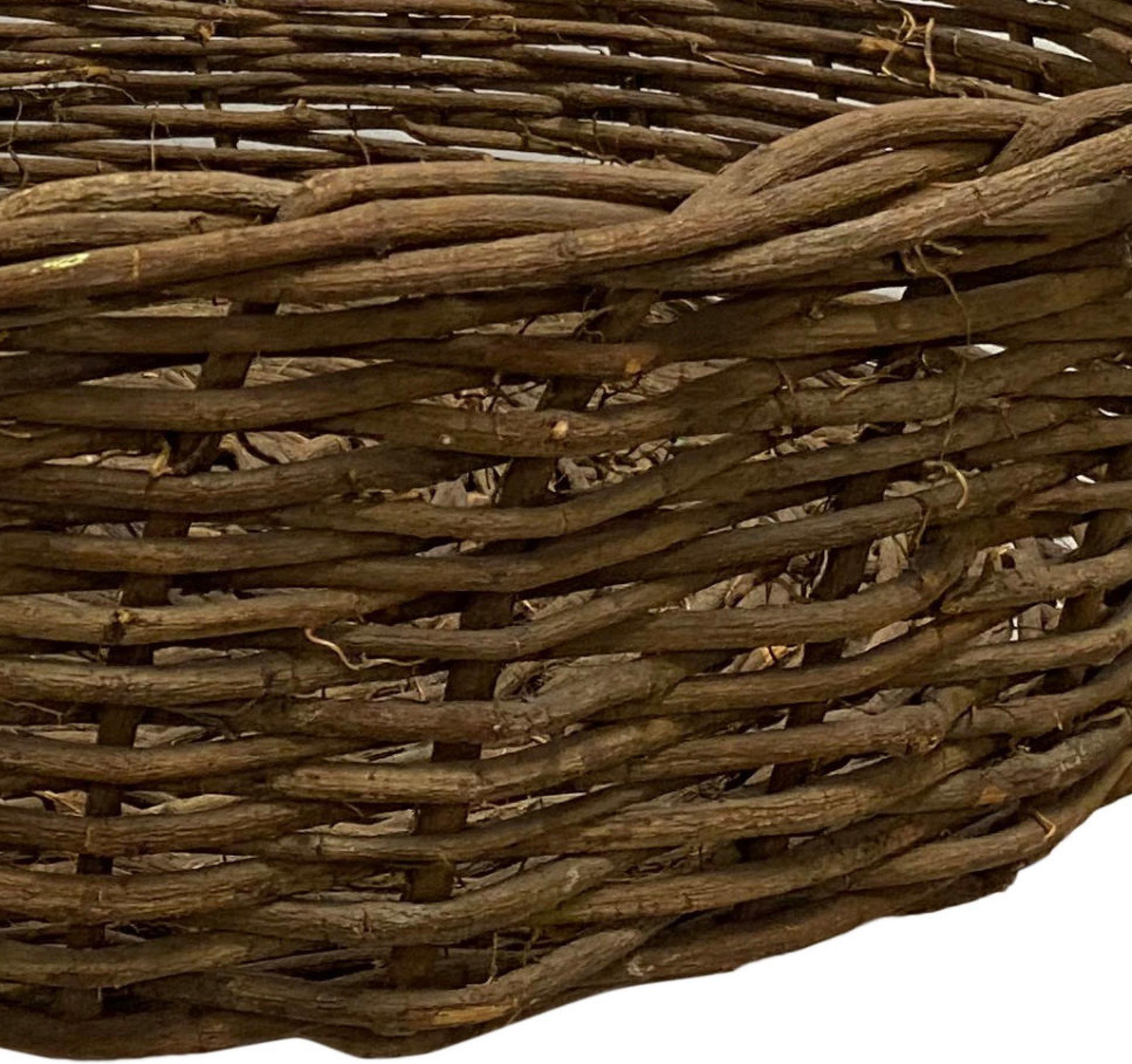 Antique Wicker Wash Basket with Handles In Good Condition For Sale In Sag Harbor, NY