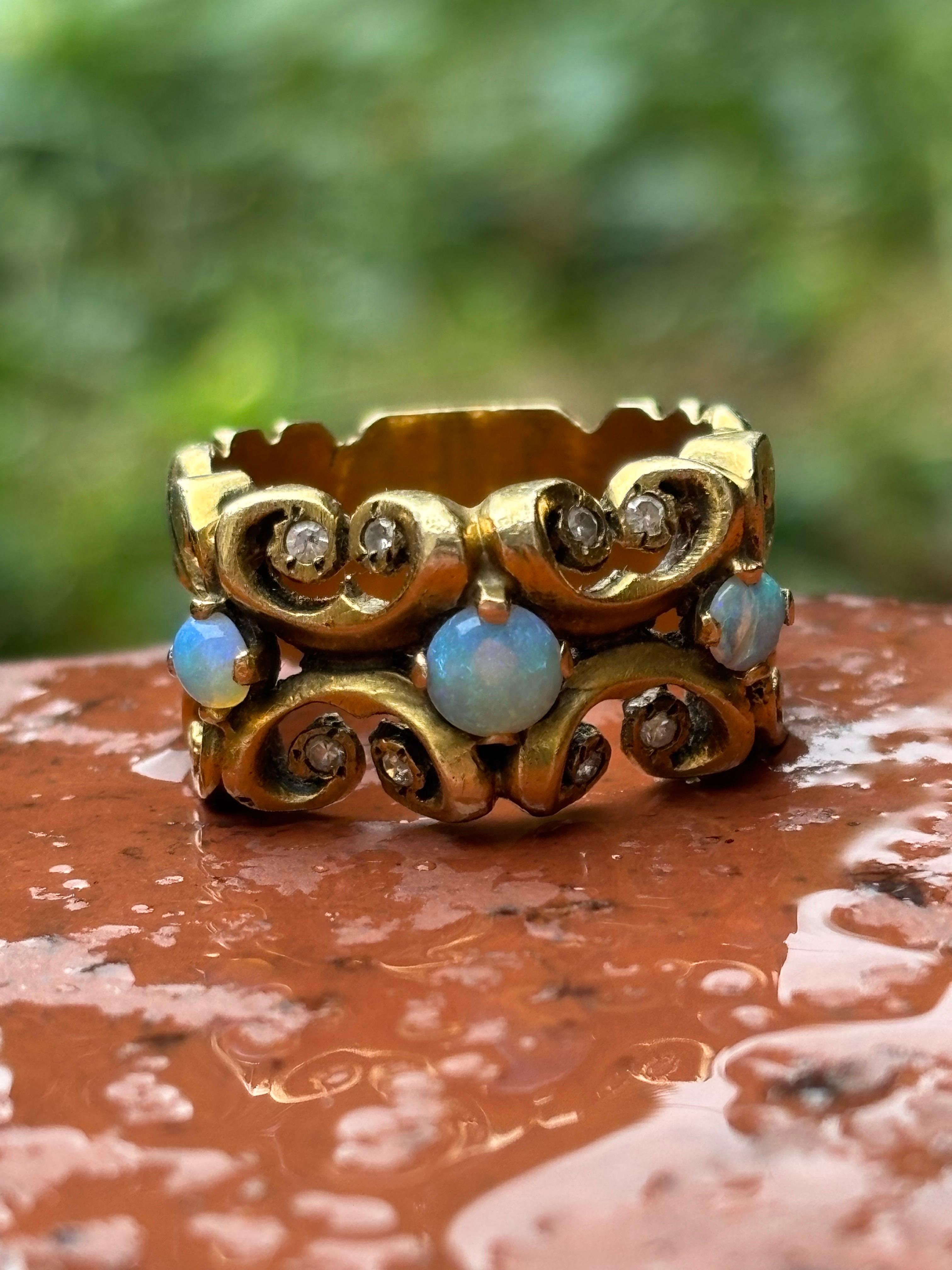 Bague en or jaune 14K à large bande d'opale et de diamants Taille 6.75 Unisexe en vente