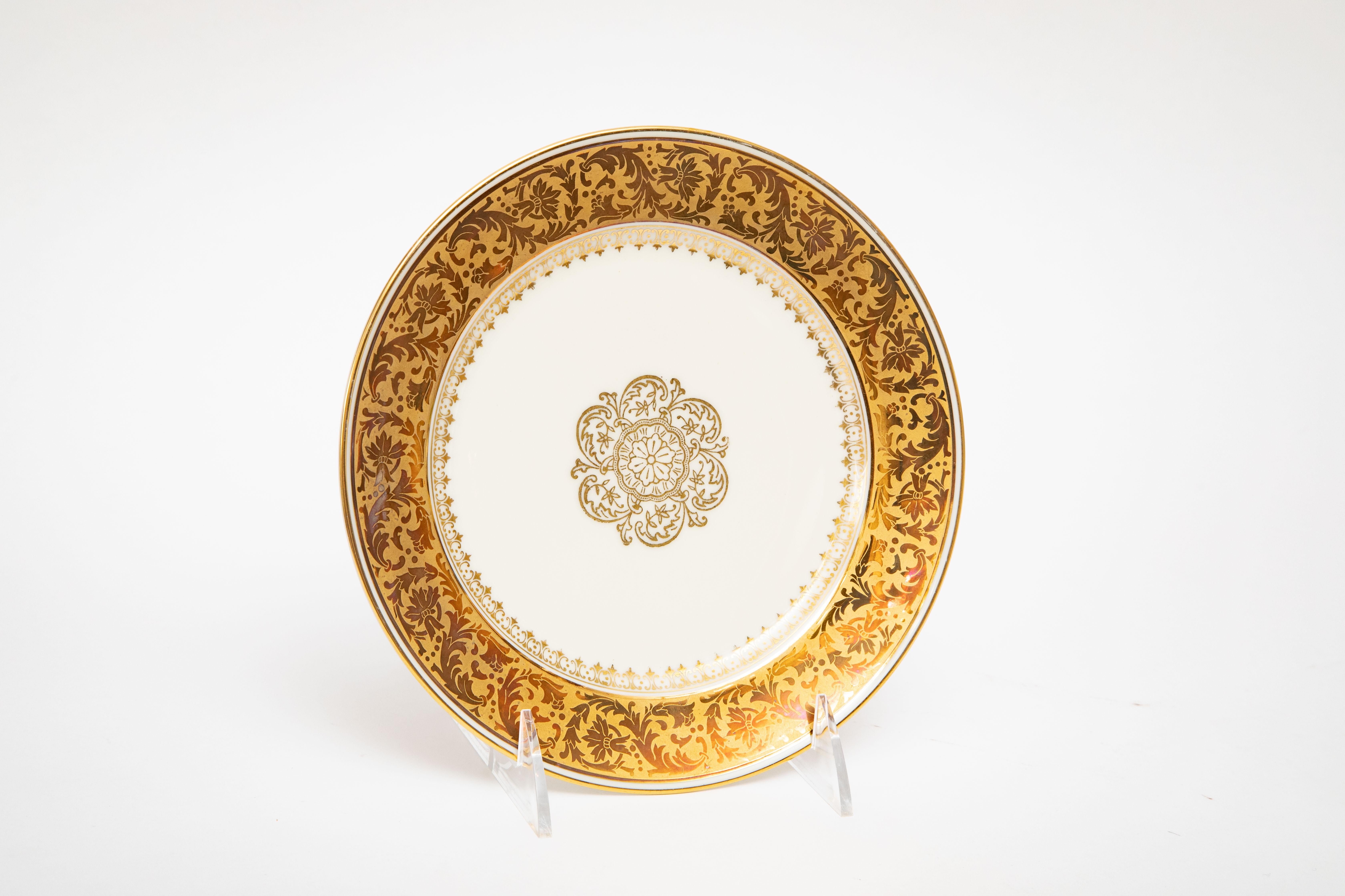 Early 20th Century Antique Wide Gold Trim Dinner Service with 22 Dinner Plates, 56 Pieces Total For Sale