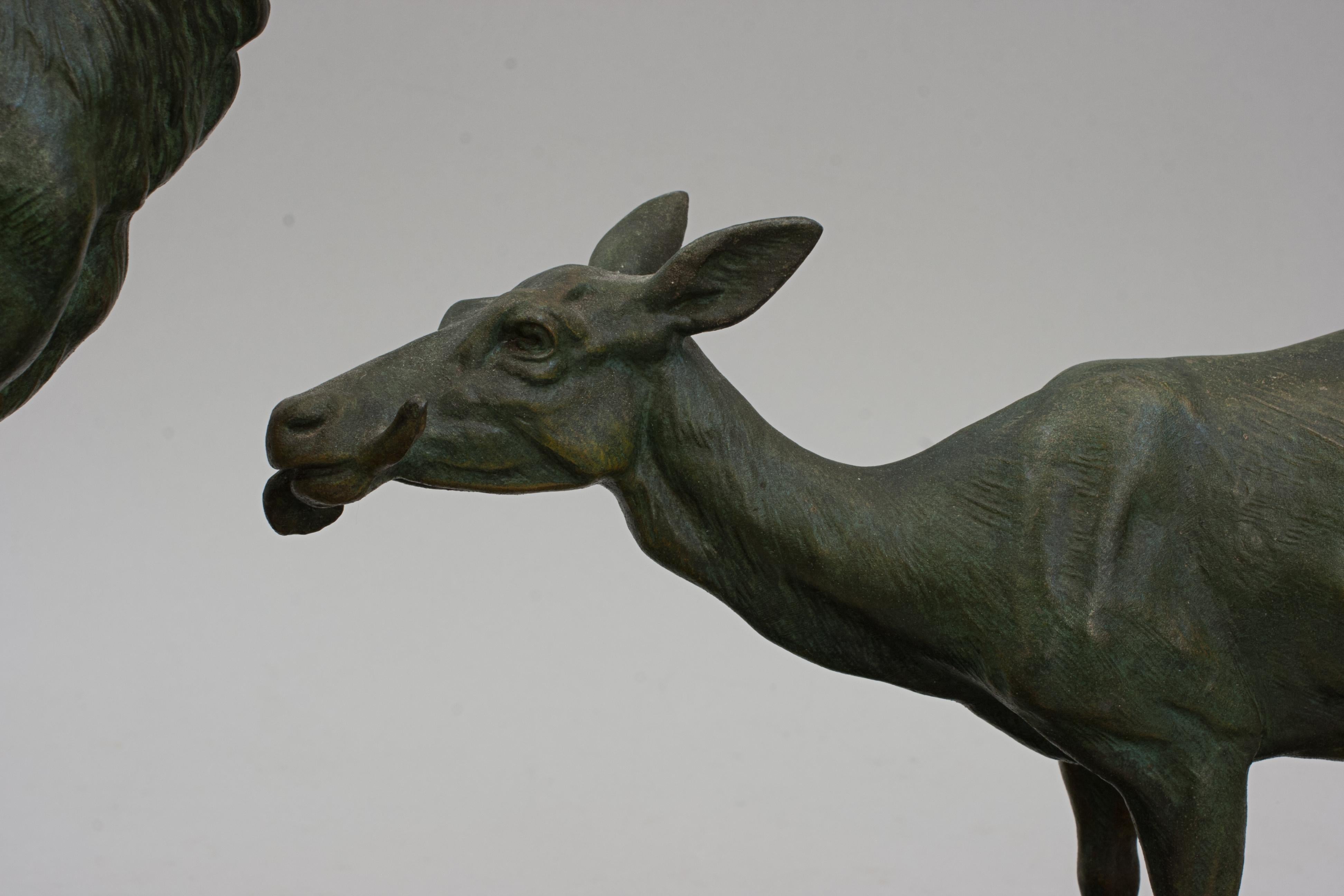 Scultura antica di animali selvatici, cervo e cerva in vendita 4