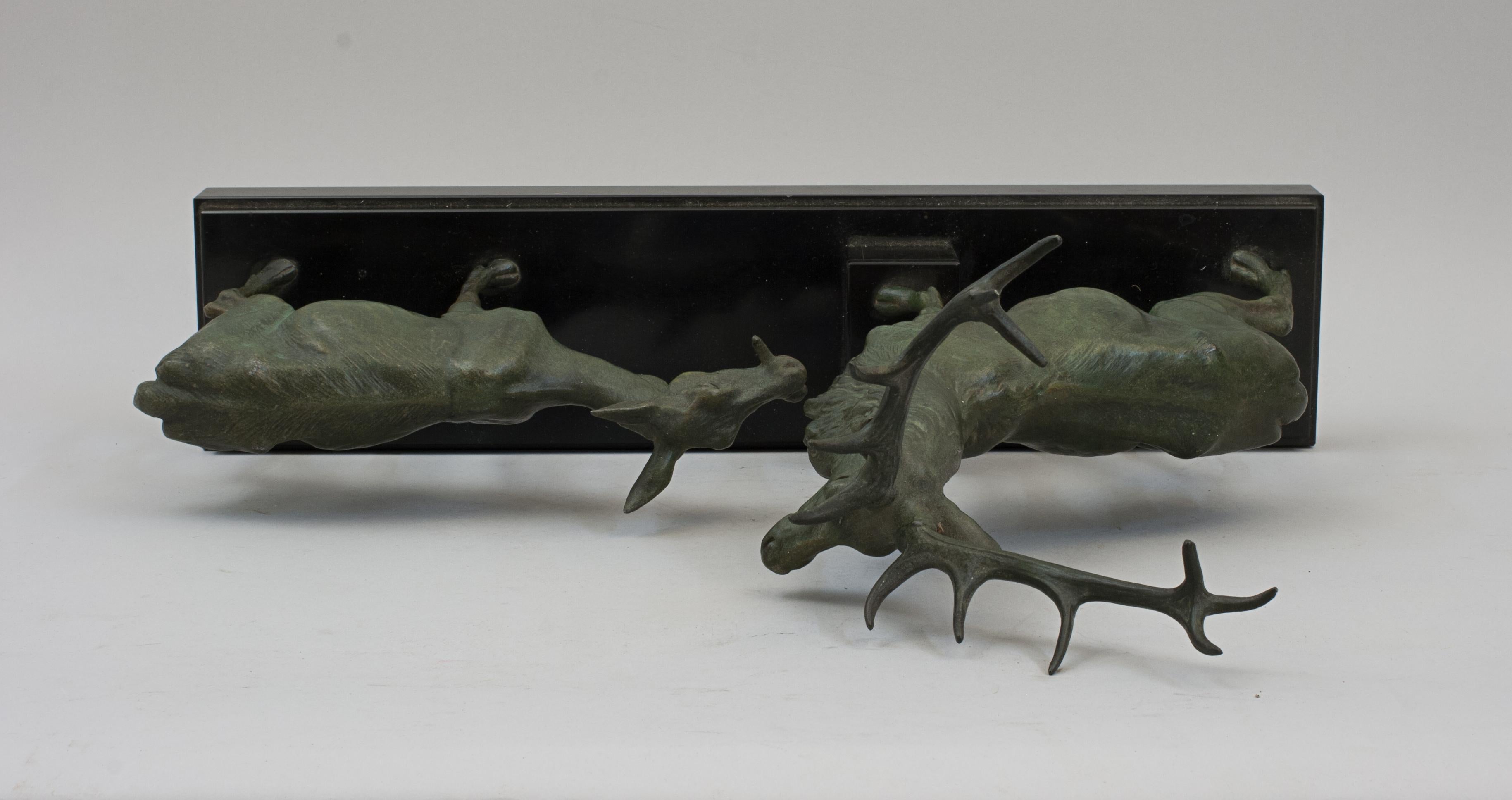 Scultura antica di animali selvatici, cervo e cerva in vendita 5
