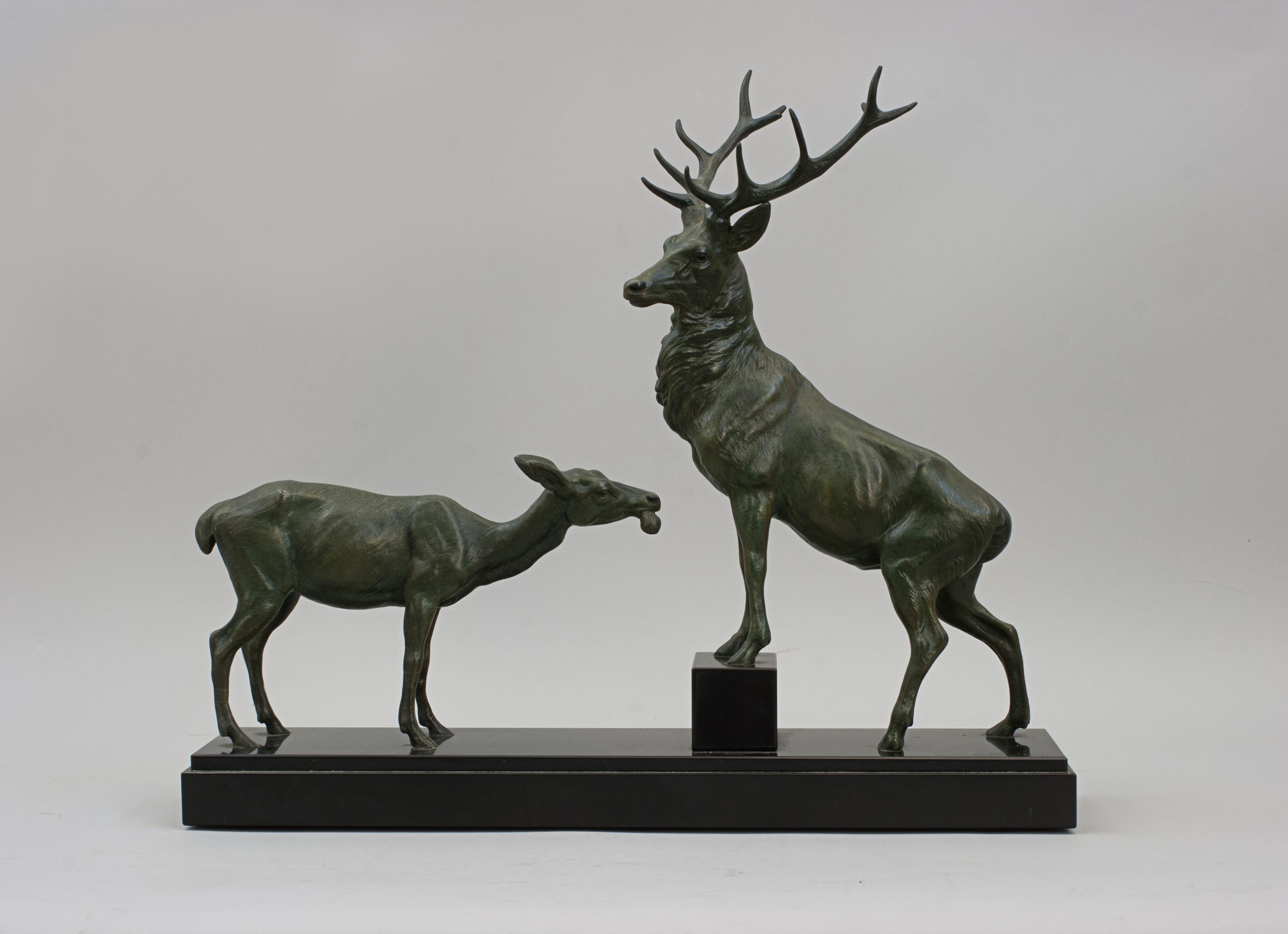 Scultura antica di animali selvatici, cervo e cerva in vendita 6