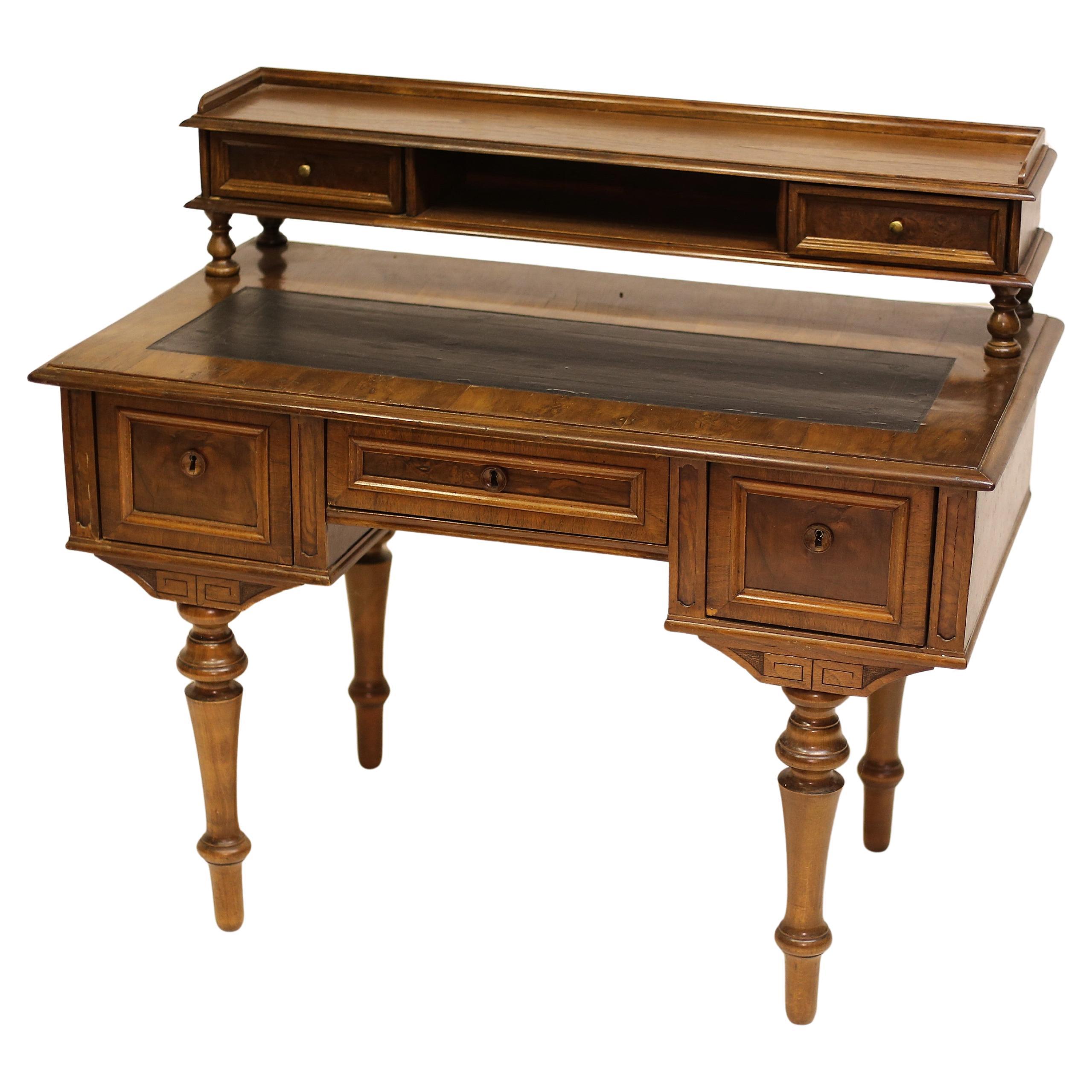 Antique Wilhelminian Desk in Walnut, Brass, and Leather, Late 19th Century