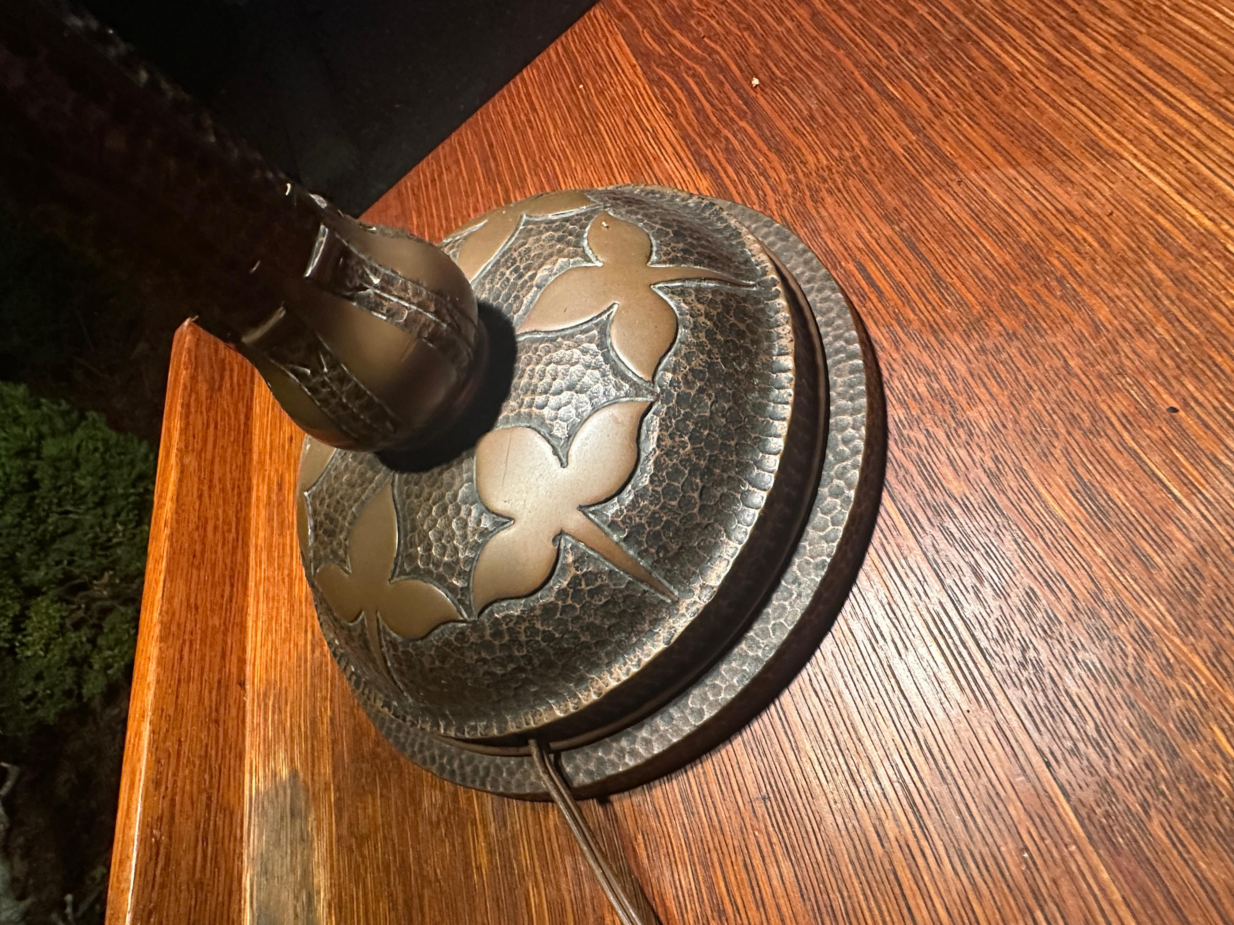 Lámpara de mesa antigua Wilkinston - W7909 Hierro en venta