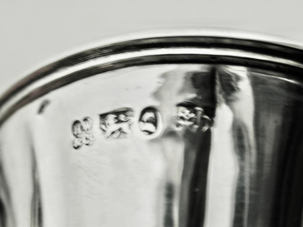 Argento 925 Antica tazza da battesimo in argento William 1V, datata 1831 e realizzata da Henry Wilkinson & Co. in vendita