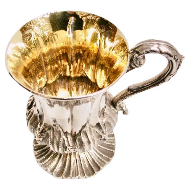 Antiguo William 1V Taza de bautizo de plata fechada en 1831 Fabricante Henry Wilkinson & Co.