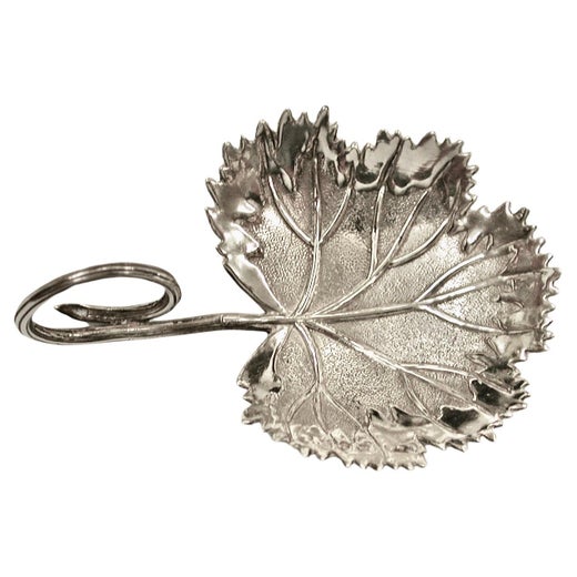 Antique William 1V Silver Strawberry Leaf Caddy Spoon Taylor & Perry Birmingham