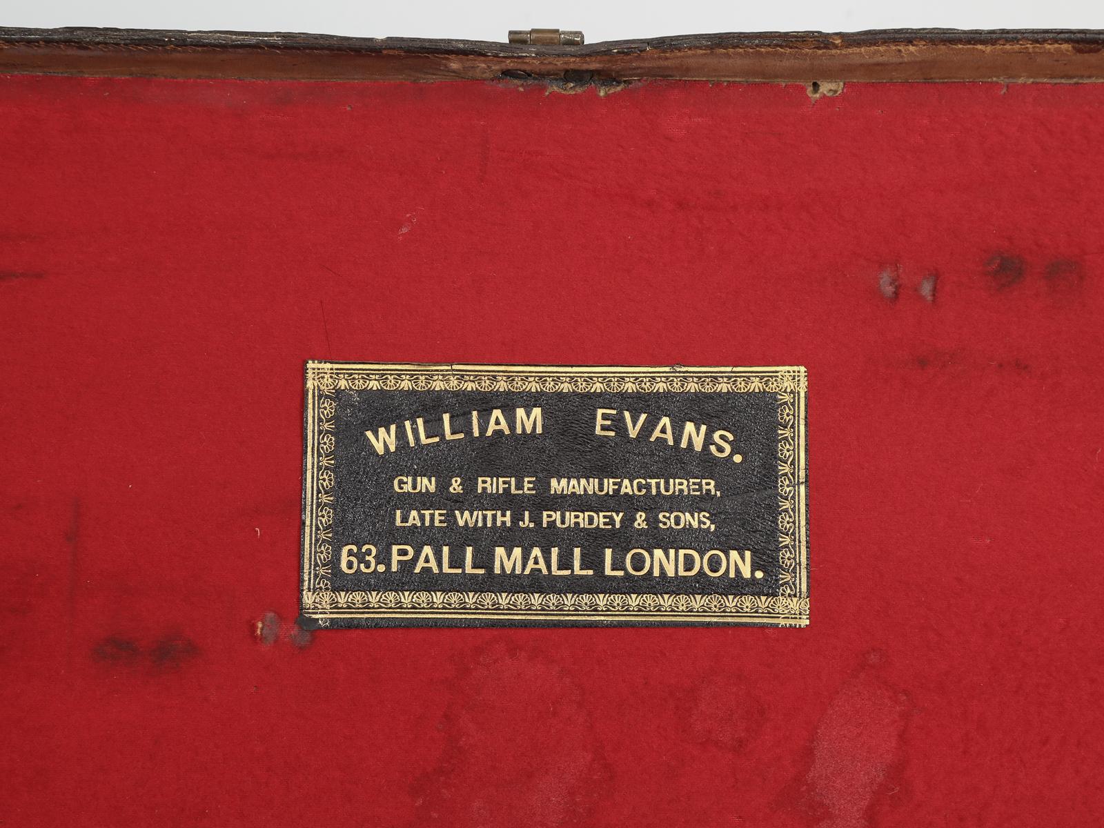 Antiker antiker William and Evans-Leder-Gewehrkasten-Beistelltisch mit Messingbeinen, um 1900-1920 im Angebot 12