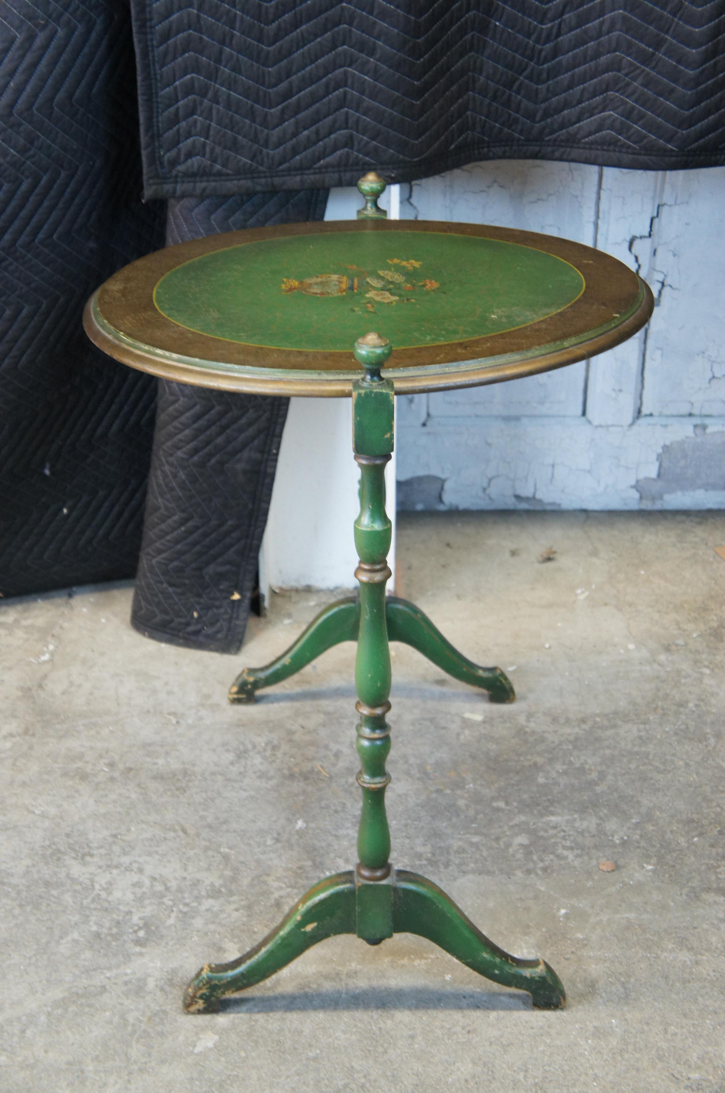 Antique William and Mary Style Green Painted Flip Tilt Top Side Tea Table In Good Condition In Dayton, OH