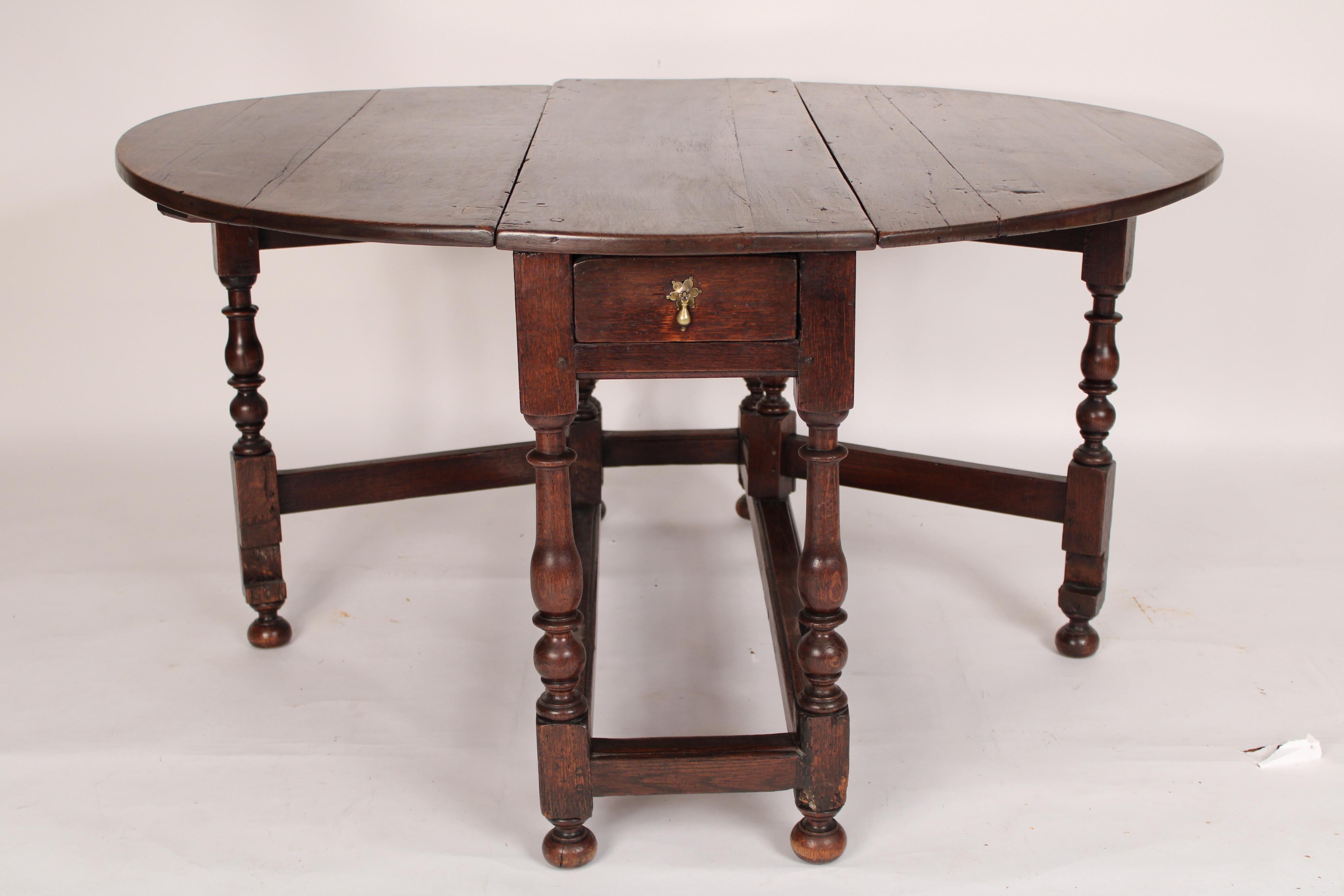 18th Century and Earlier Antique William and Mary style Oak Gate leg table