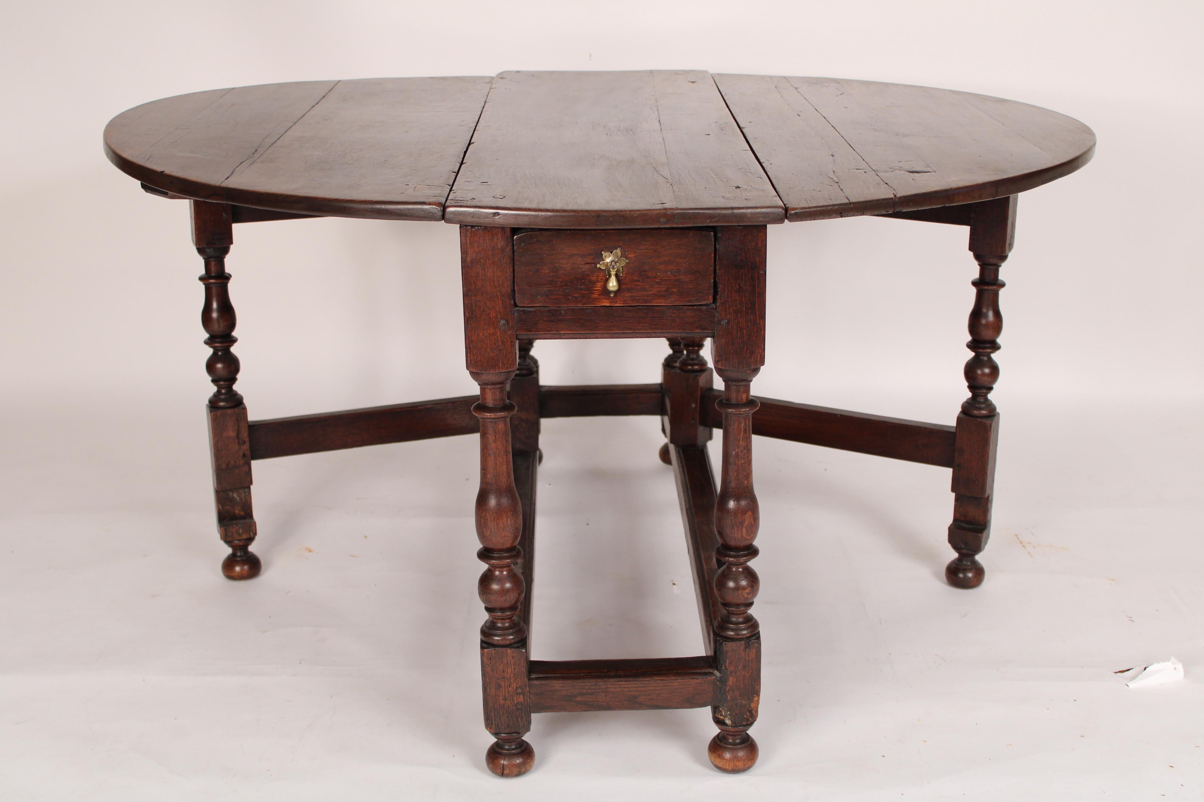 Antique William and Mary style Oak Gate leg table at 1stDibs