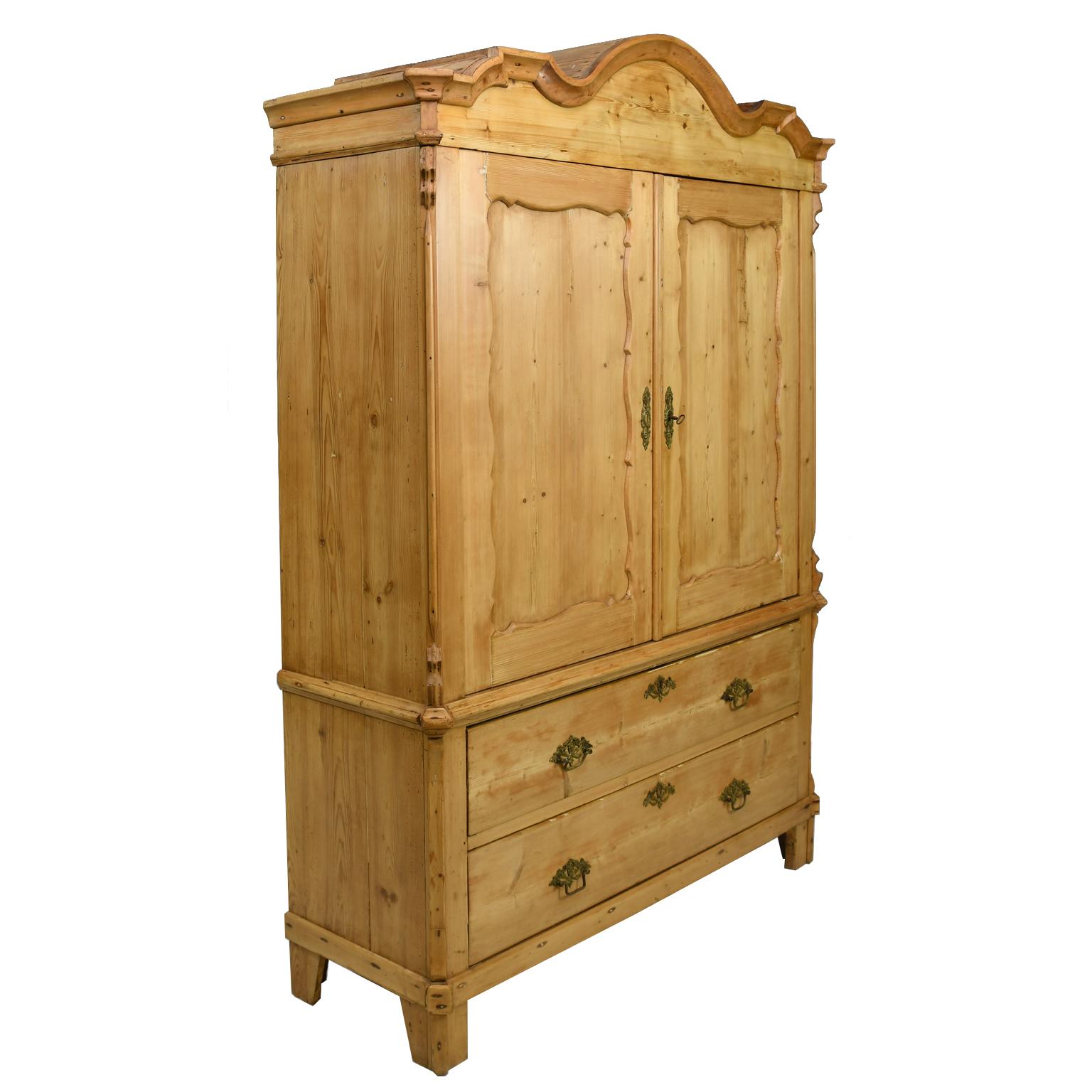 Hand-Carved Antique William I Dutch Kast or Linen Press in Pine, circa 1820