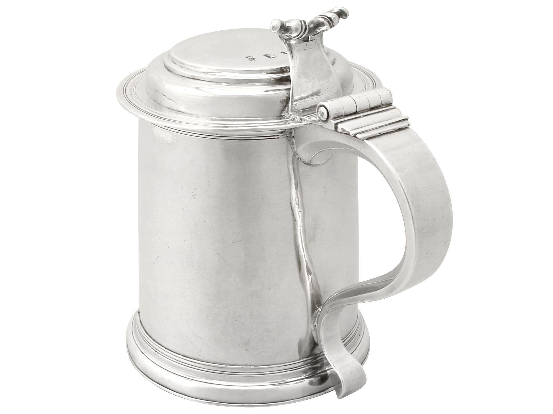 Antique William III Britannia Standard Silver Quart Tankard In Excellent Condition For Sale In Jesmond, Newcastle Upon Tyne