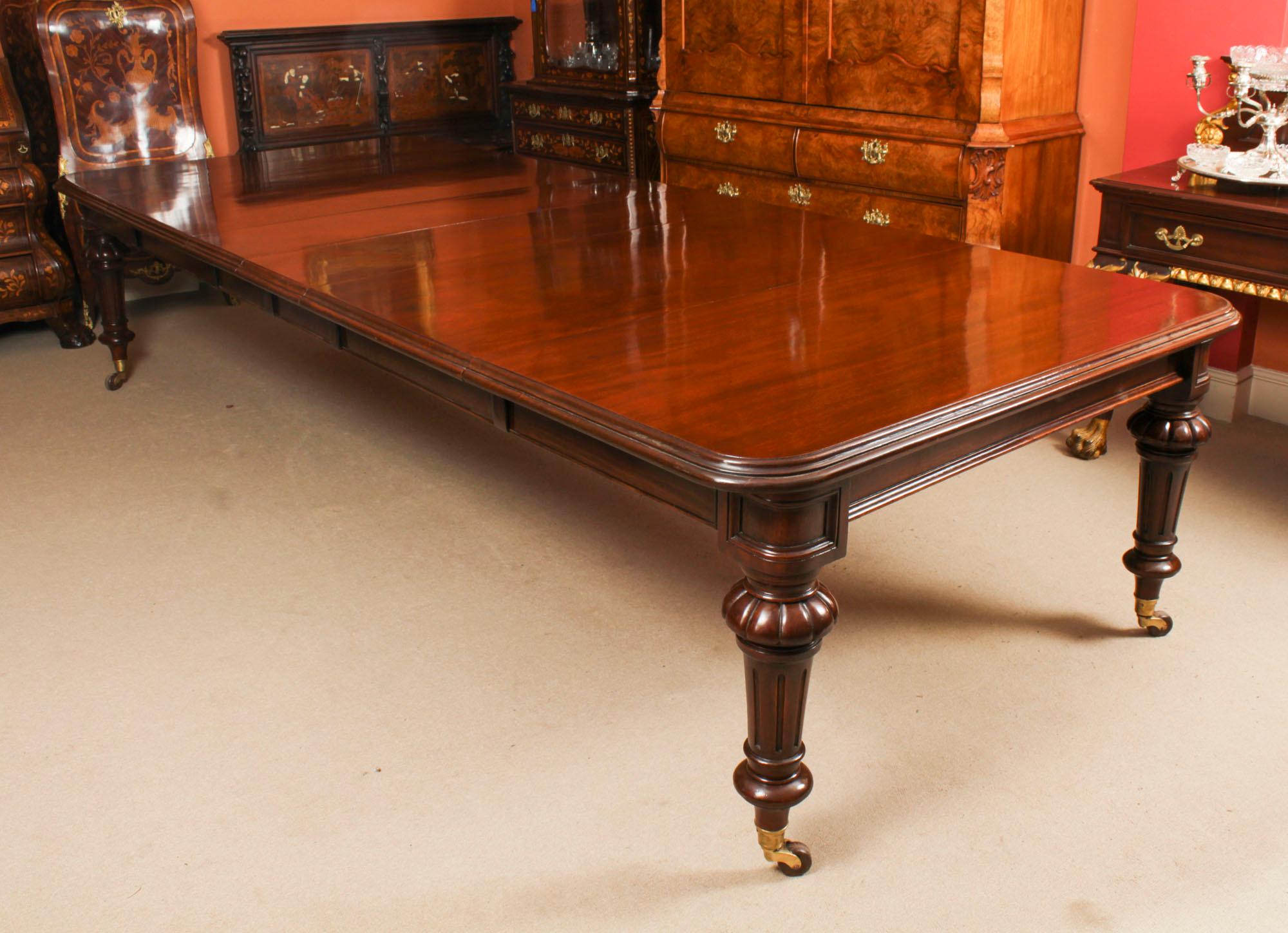 Antique William IV 12ft Flame Mahogany Extending Dining Table 19th Century 6