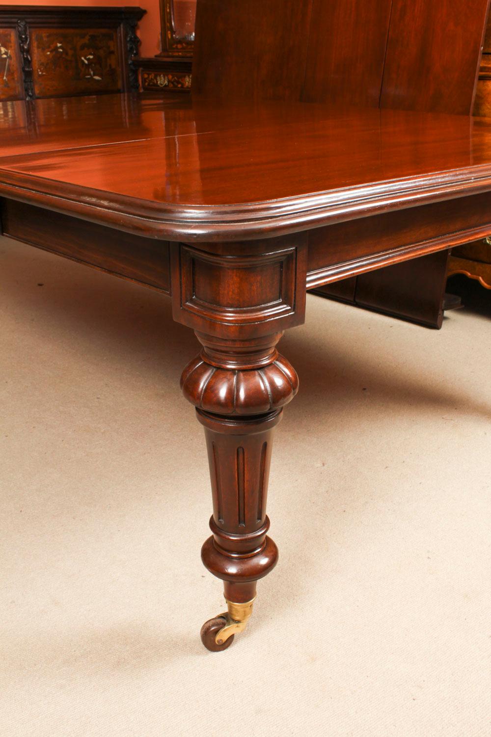 Antique William IV 12ft Flame Mahogany Extending Dining Table 19th Century 14