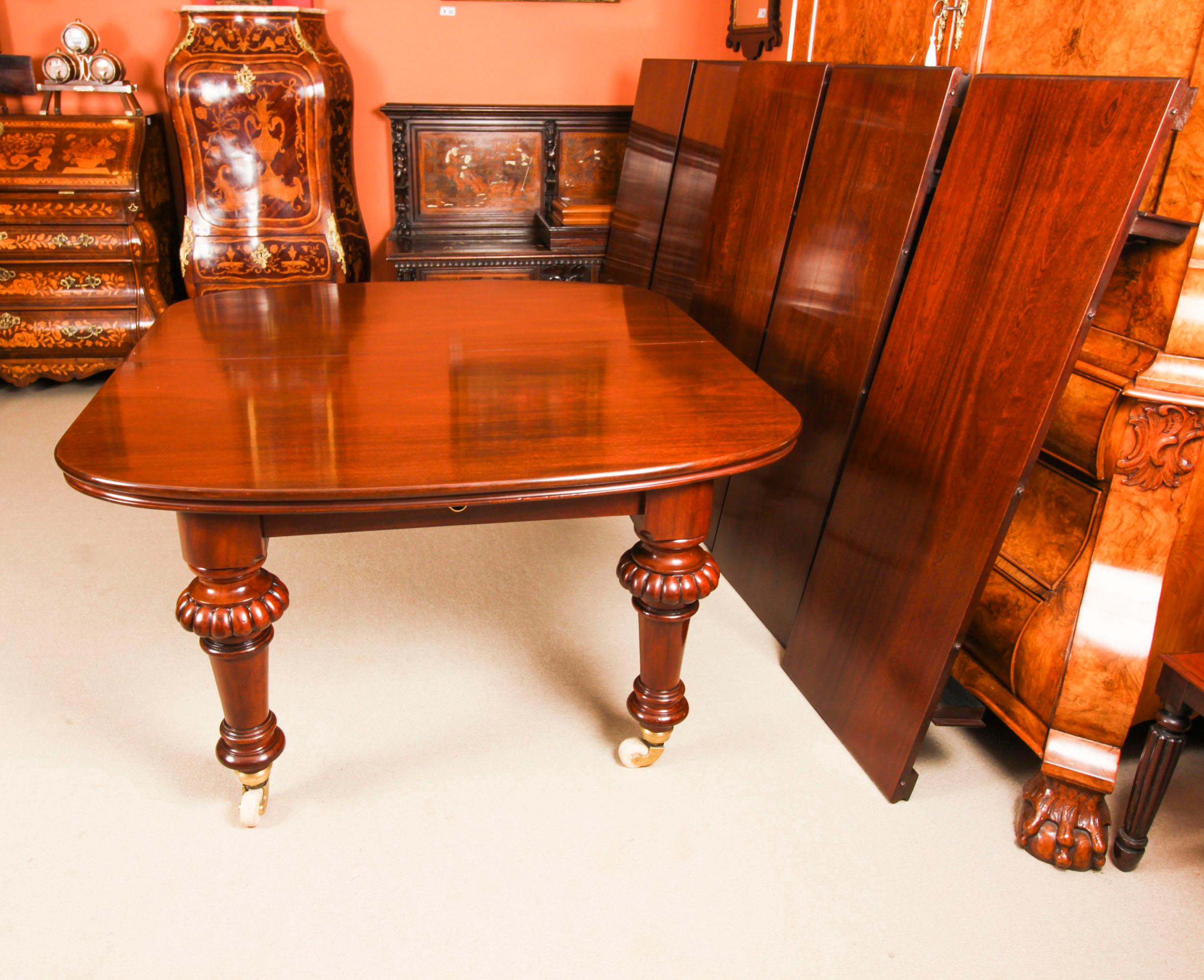 Antique William IV 13 ft Flame Mahogany Extending Dining Table 19th Century 7