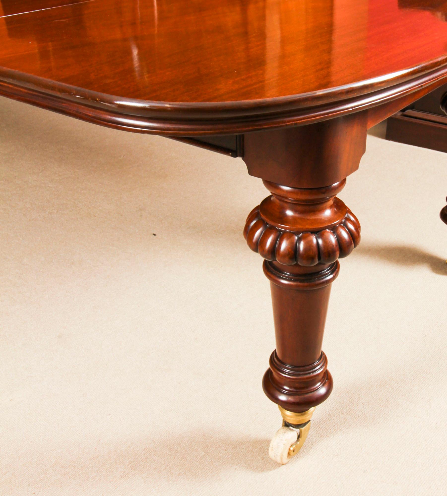 Antique William IV 13 ft Flame Mahogany Extending Dining Table 19th Century 8