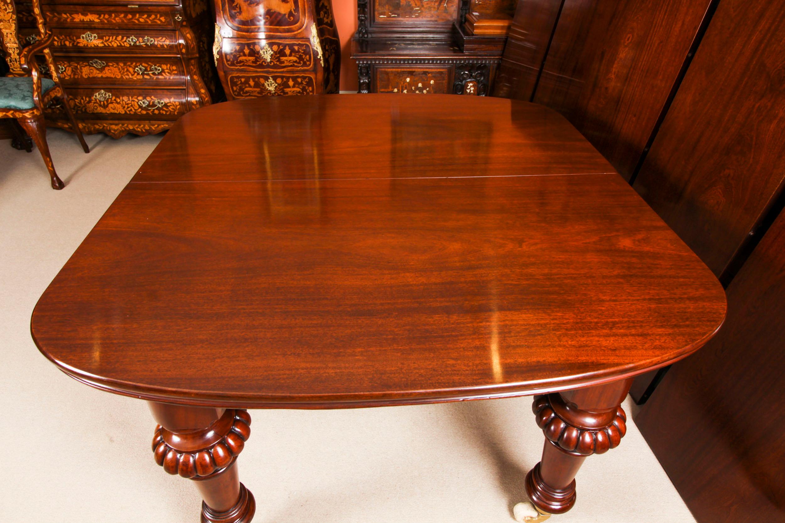 Antique William IV 13 ft Flame Mahogany Extending Dining Table 19th Century 9