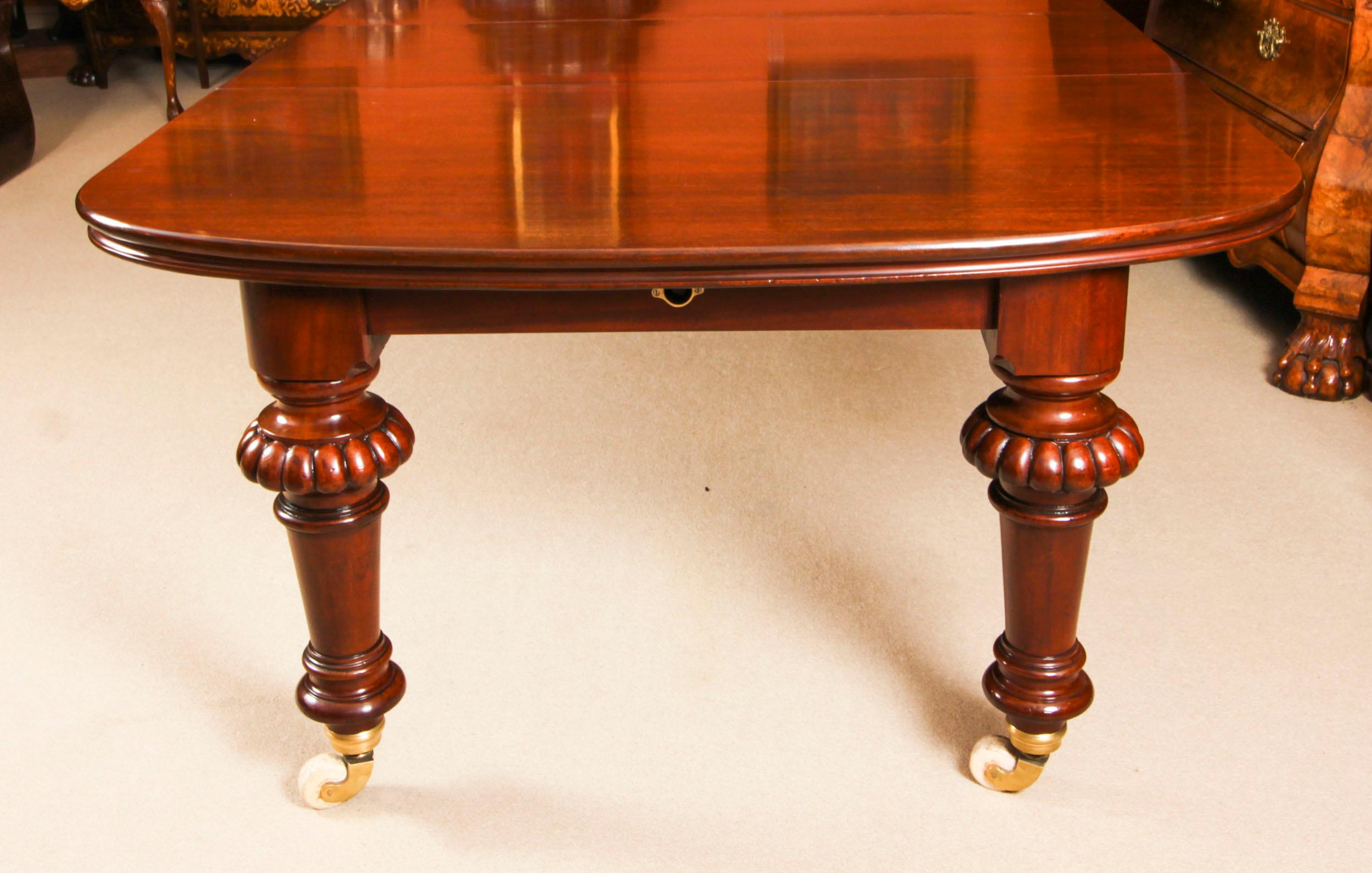 Antique William IV 13 ft Flame Mahogany Extending Dining Table 19th Century 10