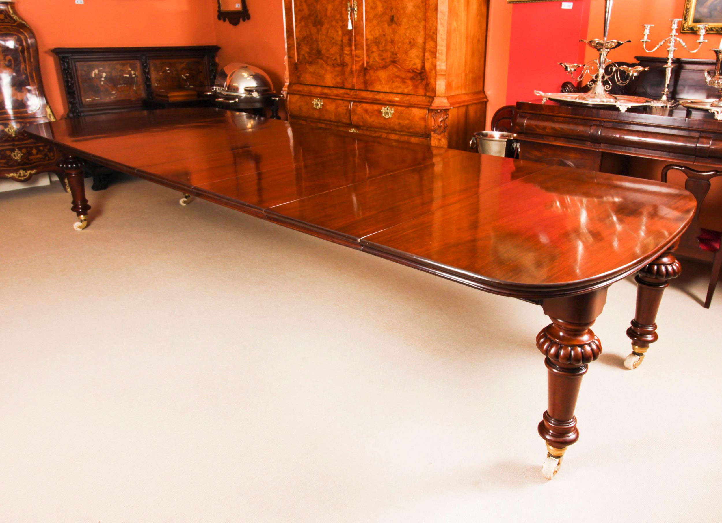 Antique William IV 13 ft Flame Mahogany Extending Dining Table 19th Century In Good Condition In London, GB