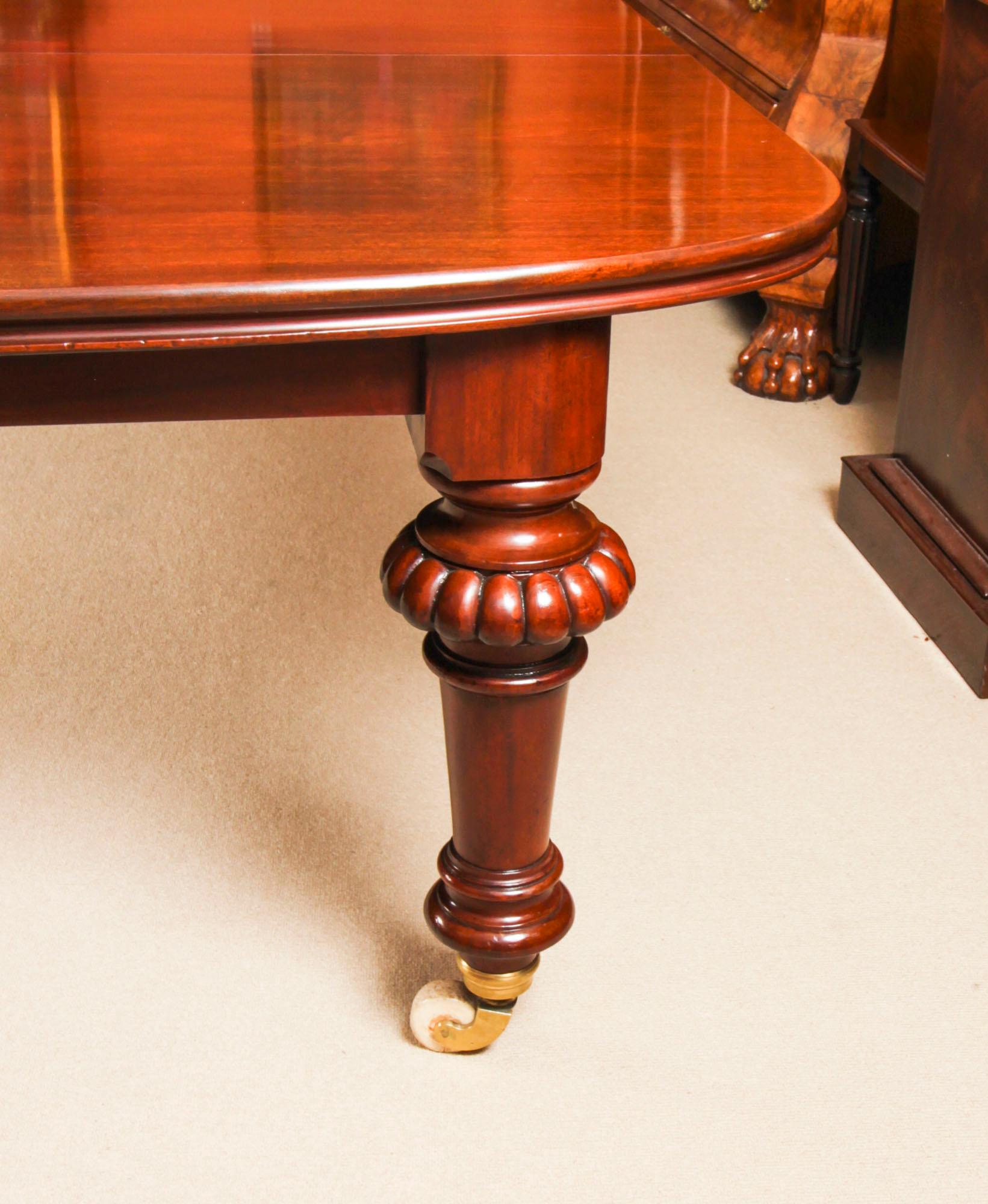 Antique William IV 13 ft Flame Mahogany Extending Dining Table 19th Century 2