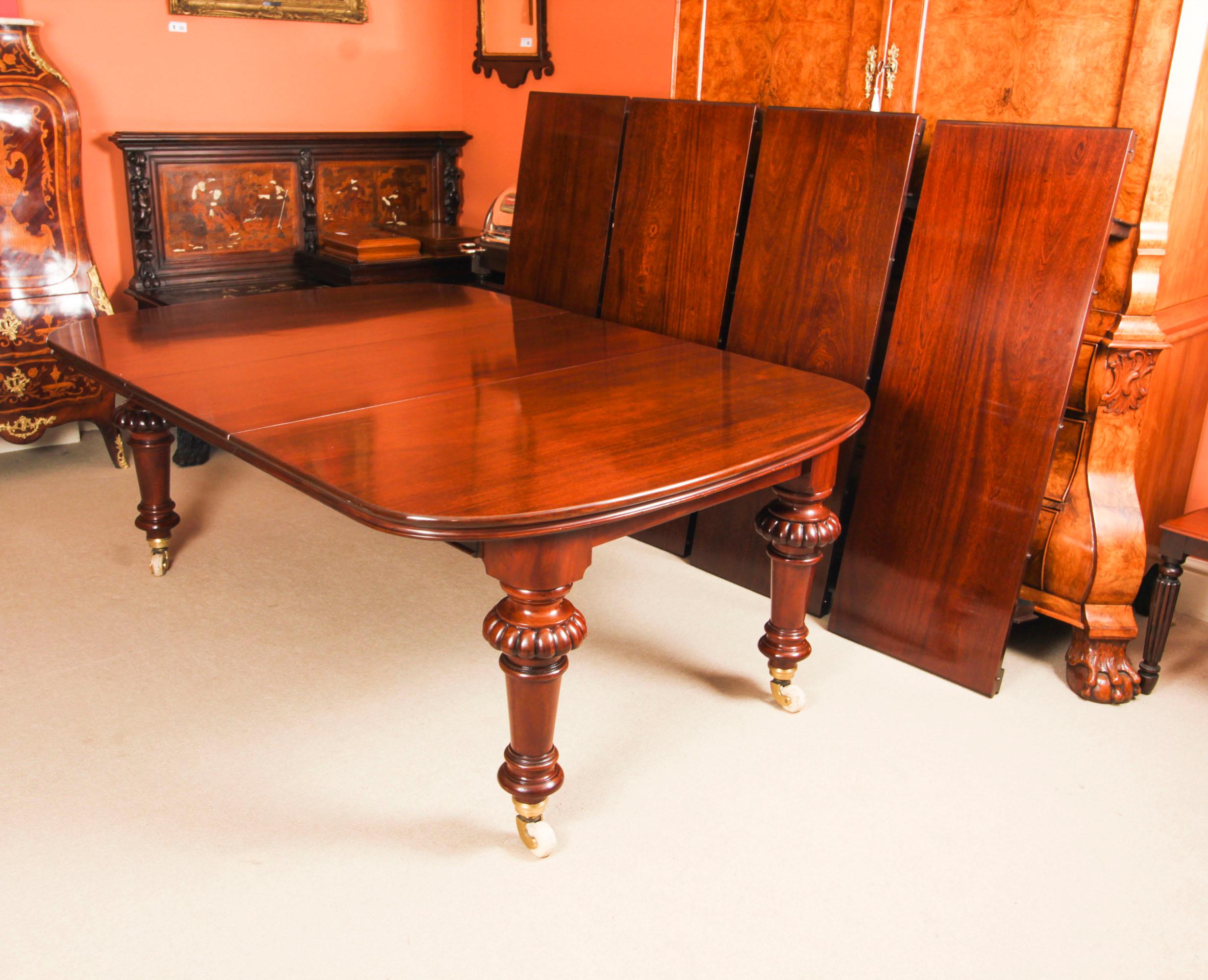 Antique William IV 13 ft Flame Mahogany Extending Dining Table 19th Century 5