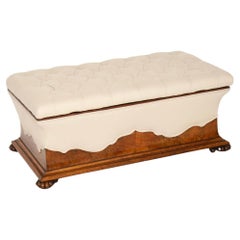 Antico sgabello ottomano in radica di noce William Williams IV