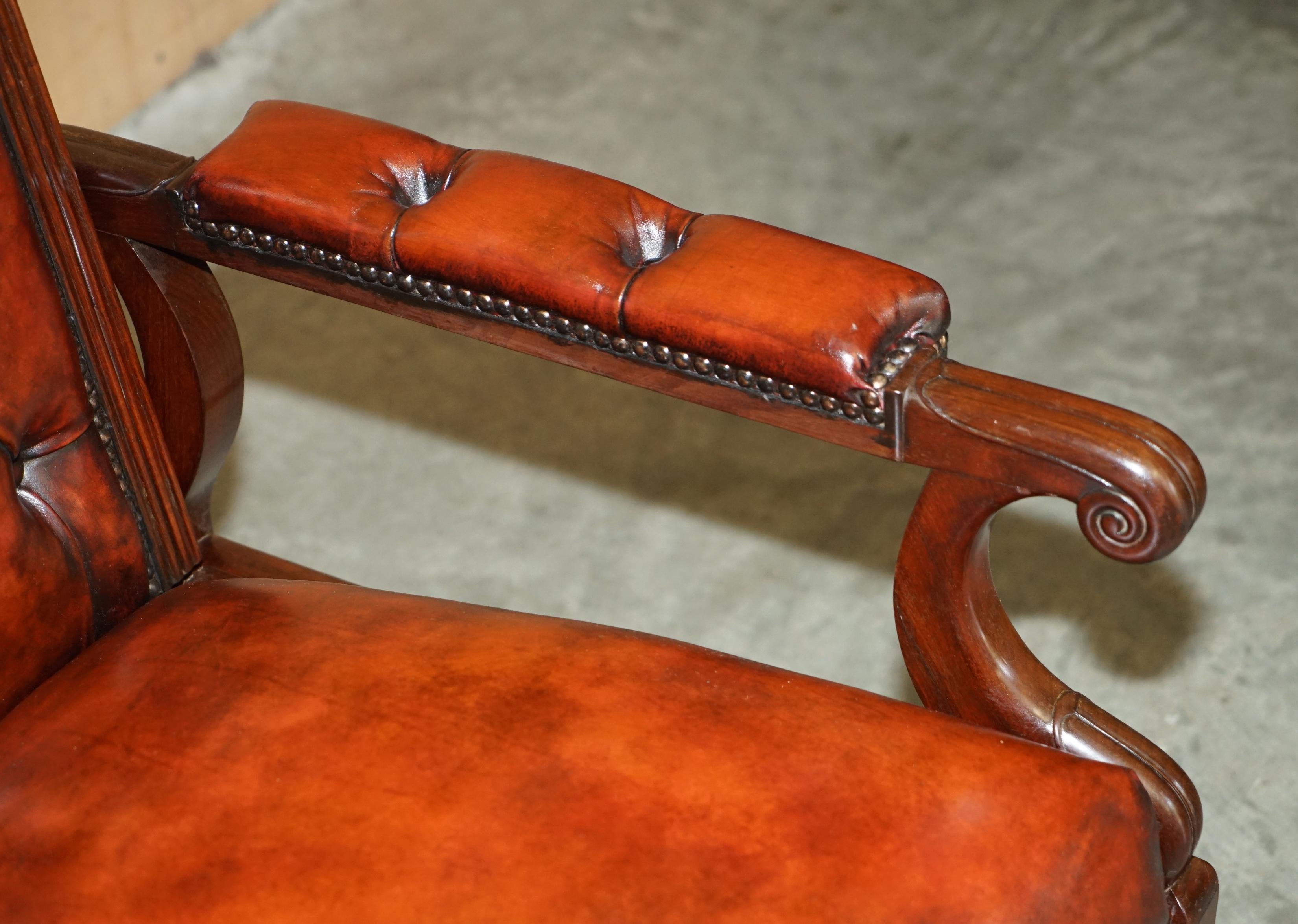 Ottone ANTIQUE WILLIAM IV Chesterfield OXBLOOD LEATHER RECLINING ARMCHAiR WRITING SLOPE in vendita