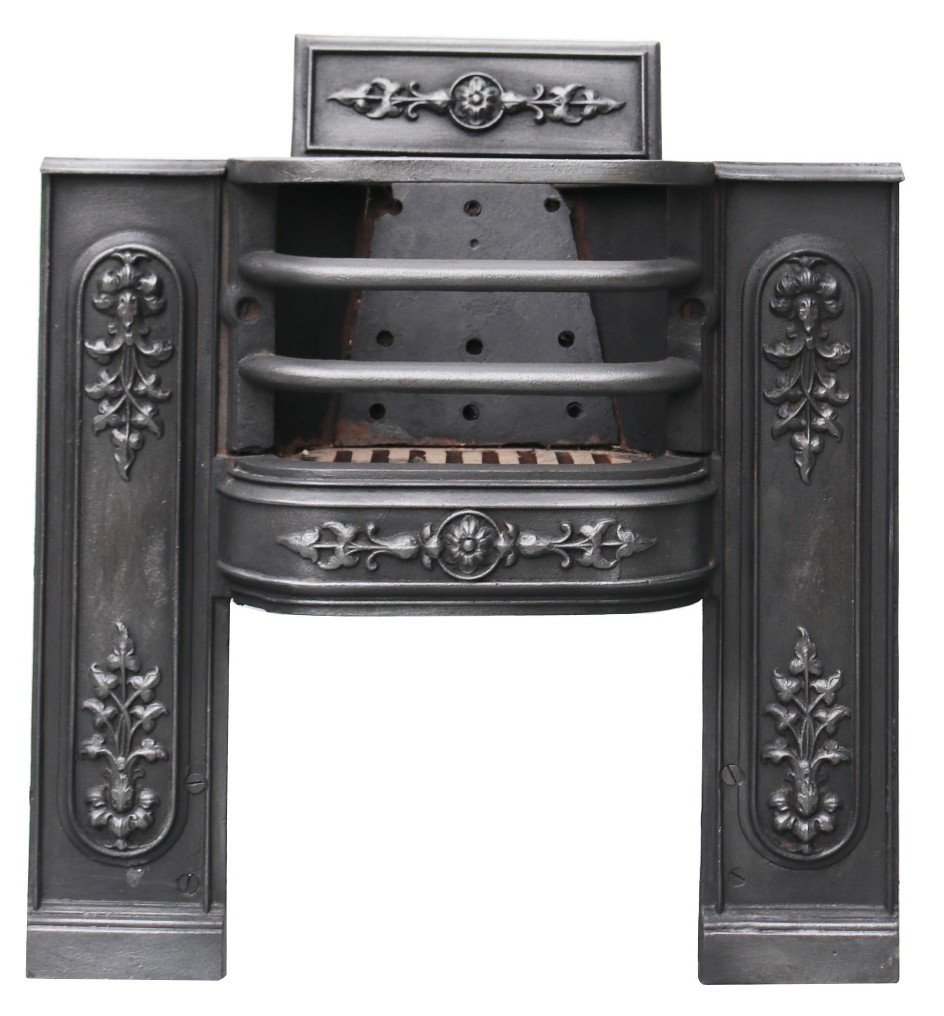 A good quality William IV Hob grate. Finished in black graphite polish.