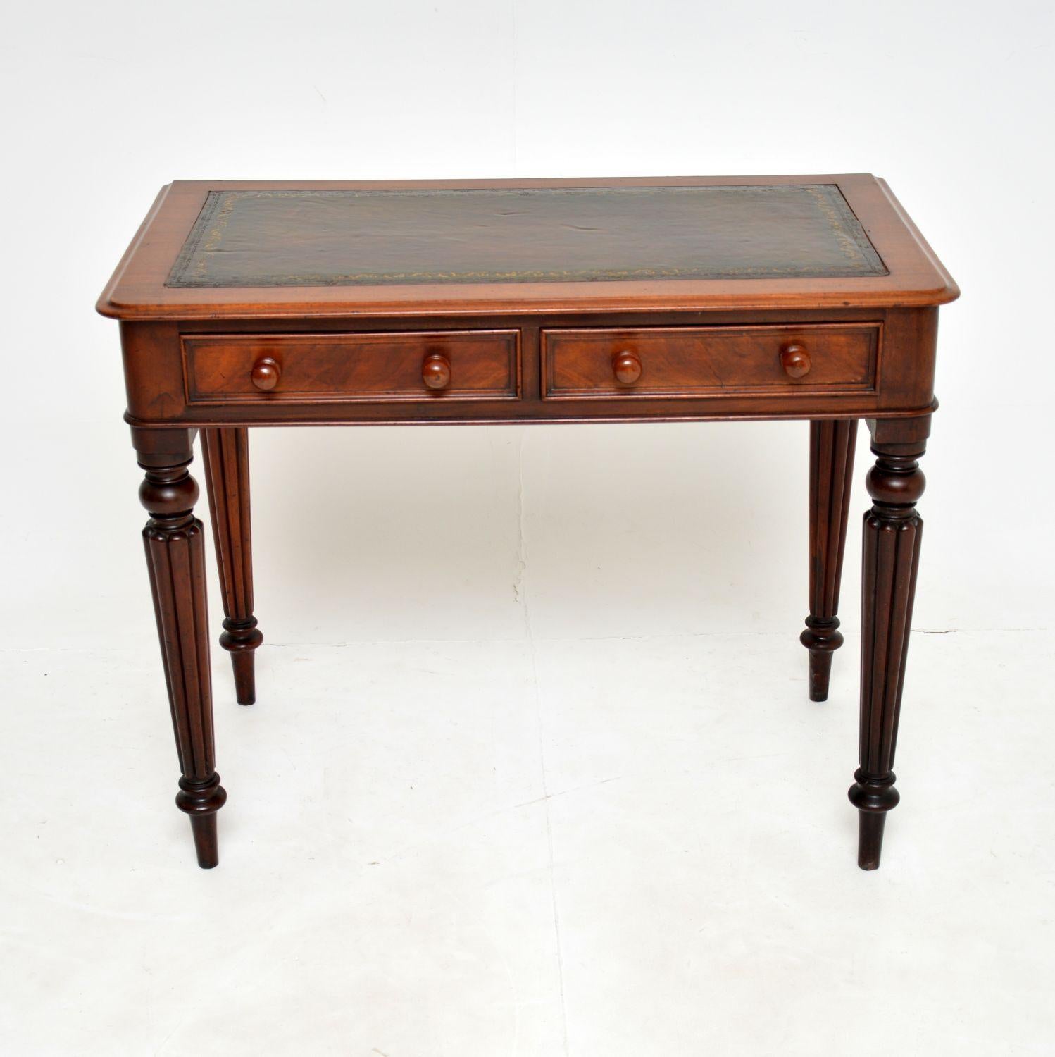 An excellent original William IV period writing table. This was made in England, it dates from around the 1840-1860 period.

The quality is amazing, this has very strong and beautifully carved legs and beautiful overall design. There are lovely