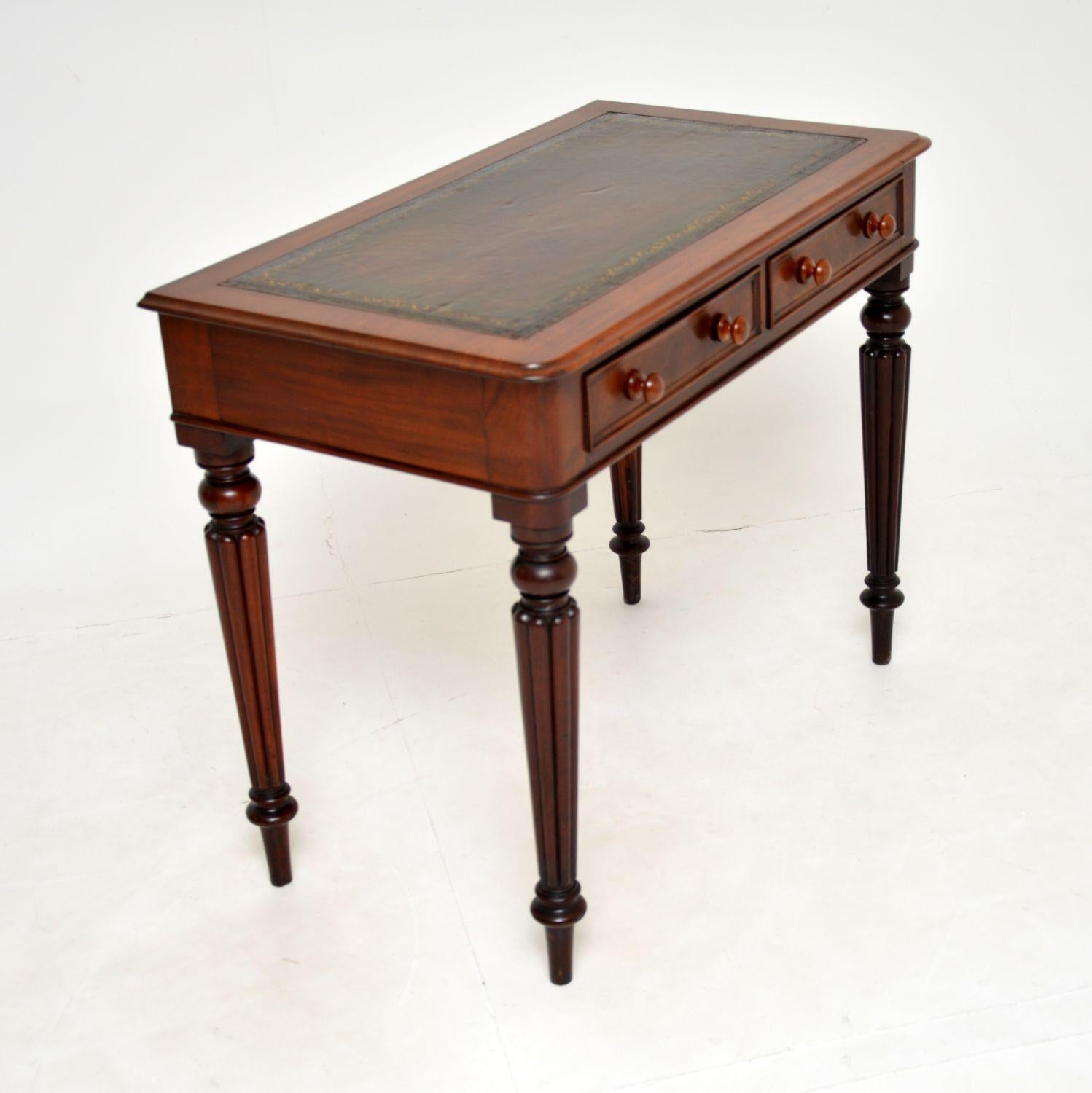 English Antique William IV Leather Top Writing Table / Desk