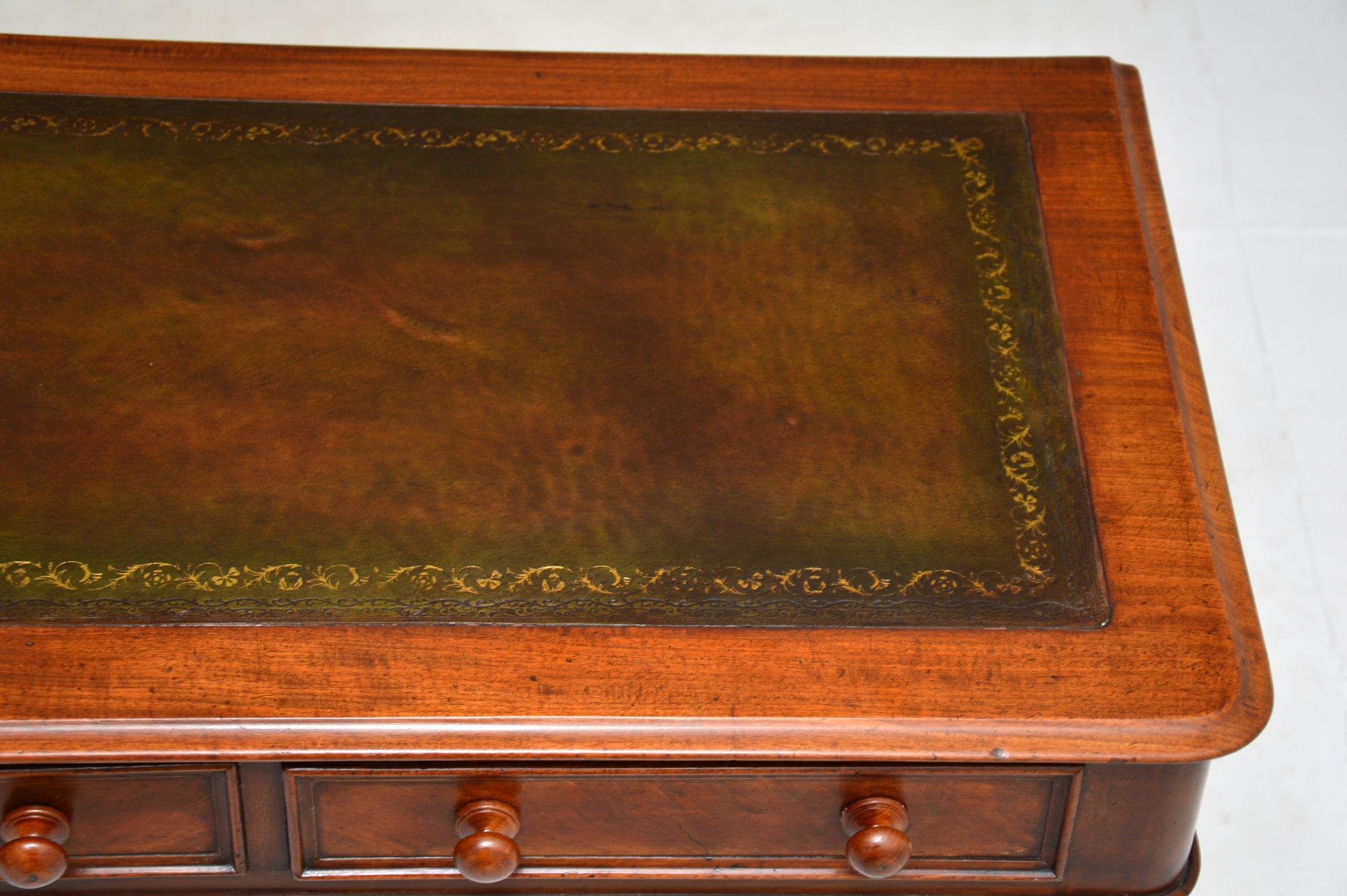 Antique William IV Leather Top Writing Table / Desk In Good Condition In London, GB