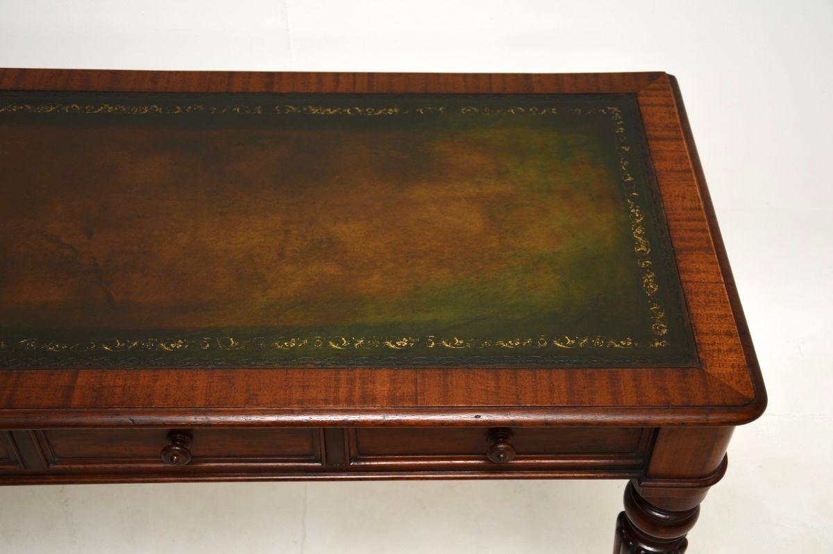 Antique William IV Leather Top Writing Table / Desk en venta 1