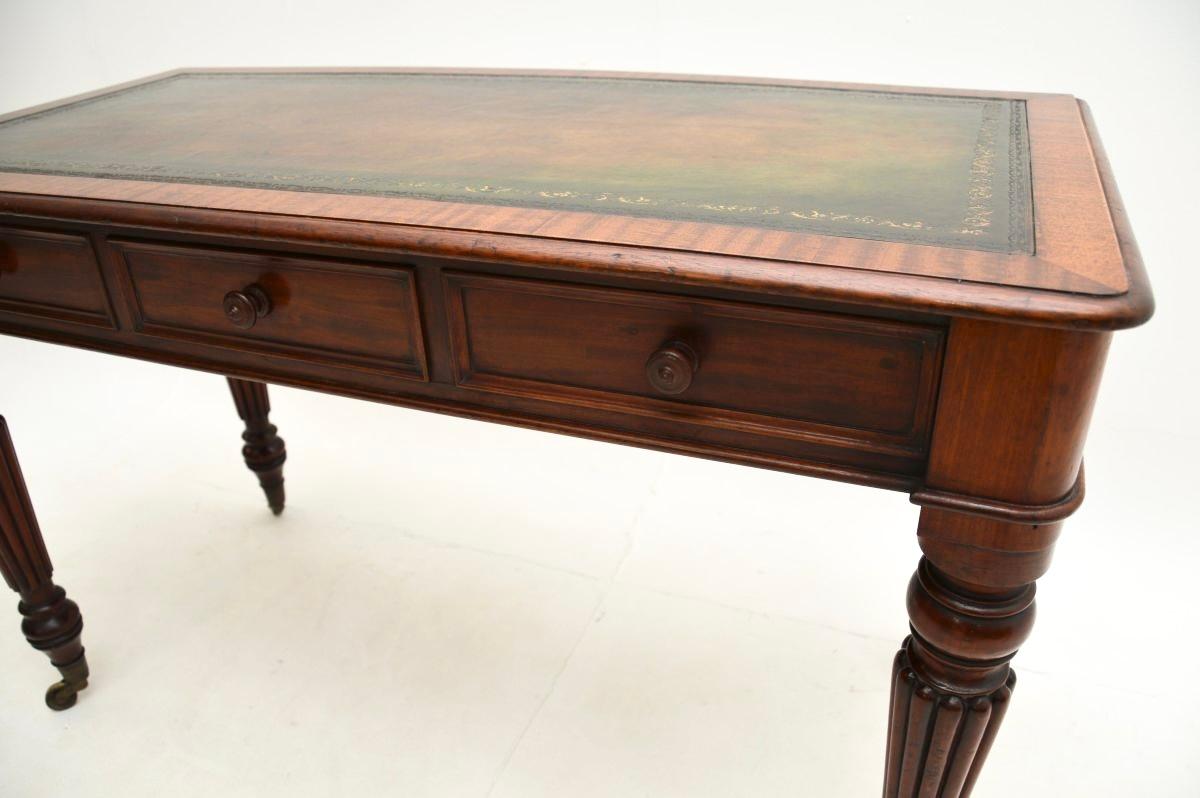 Antique William IV Leather Top Writing Table / Desk en venta 2