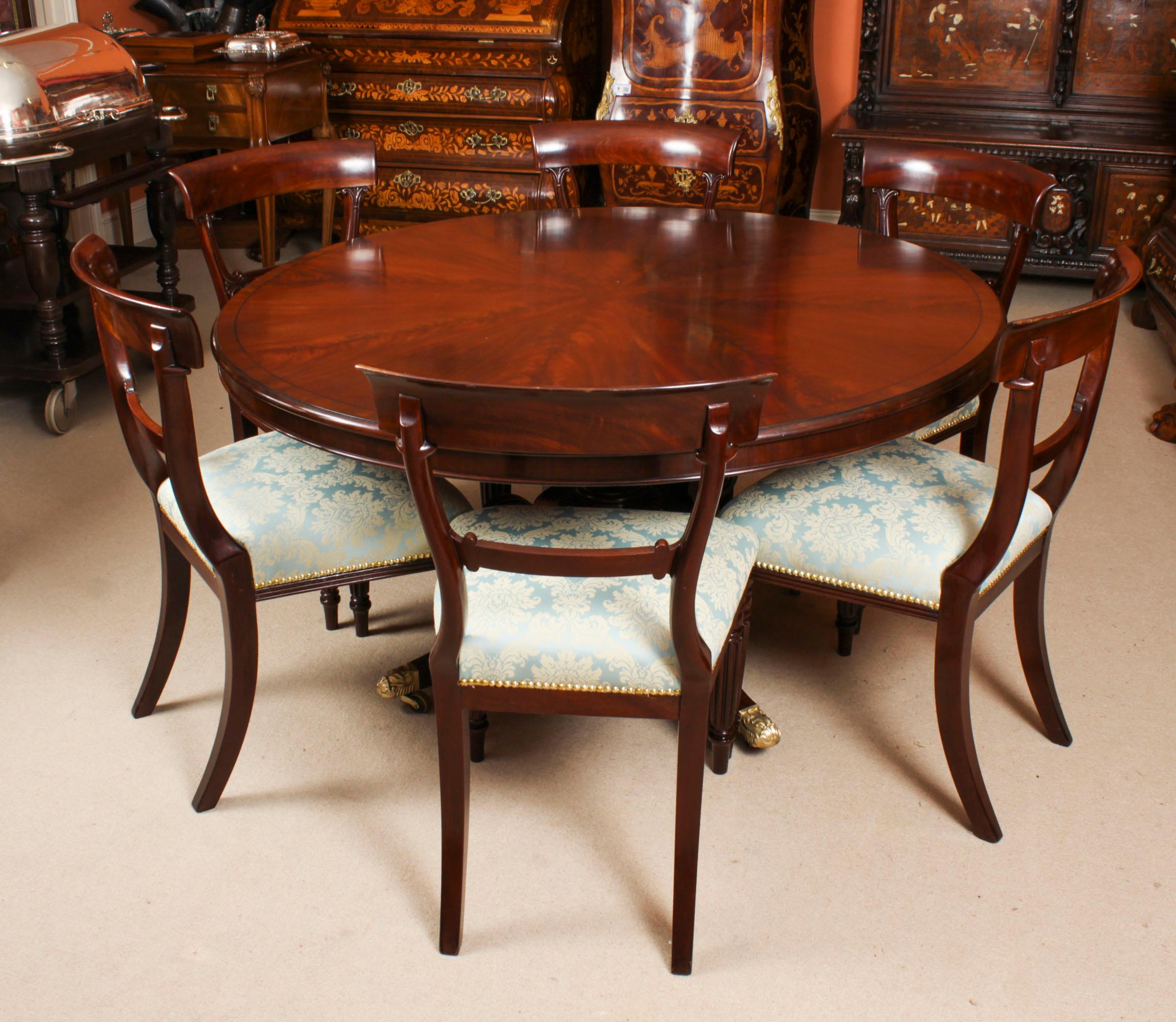 Antique William IV Loo Dining Table & 6 chairs 19th Century In Good Condition For Sale In London, GB