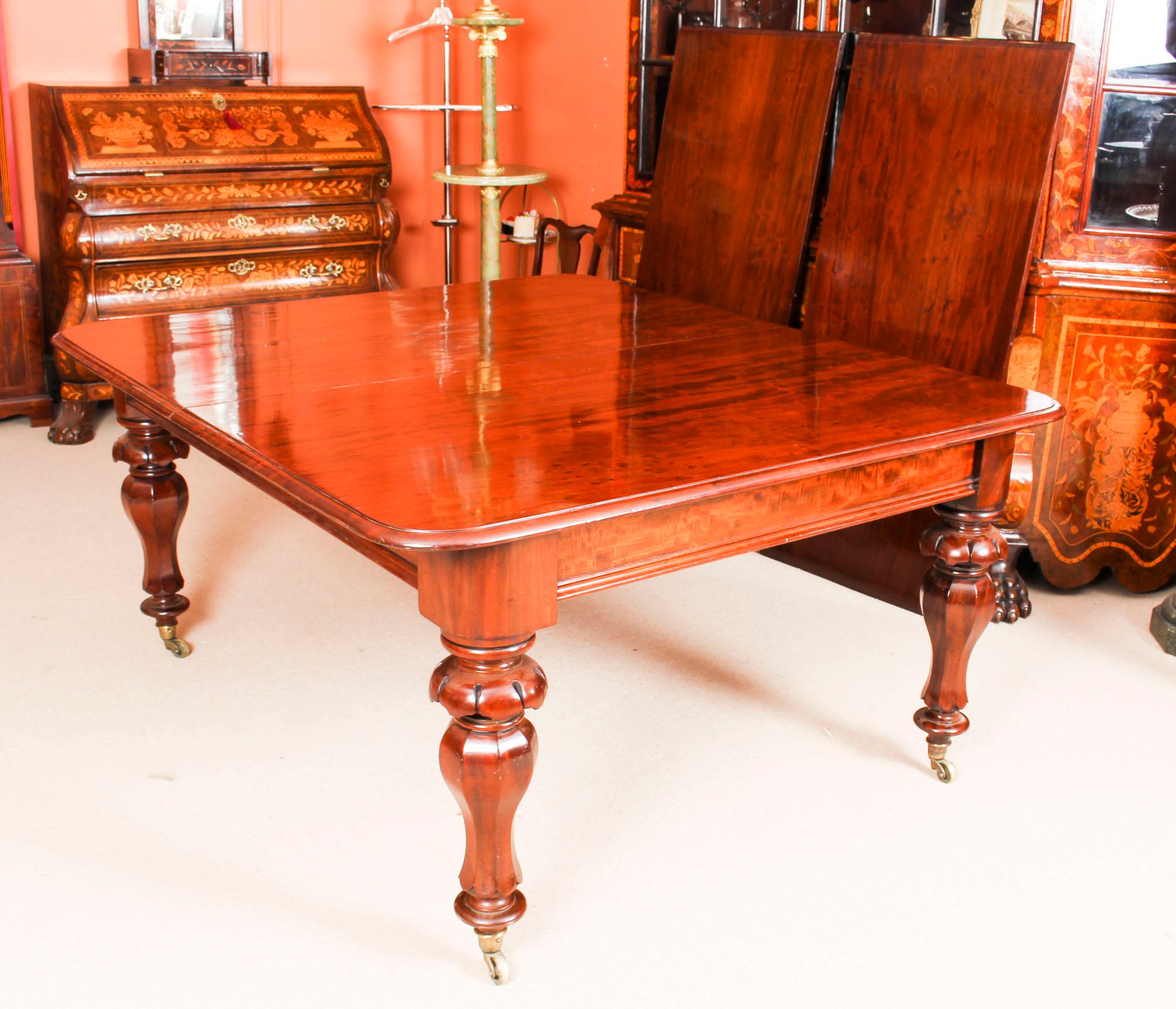 Mid-19th Century Antique William IV Mahogany Dining Table and 10 Chairs, 19th Century