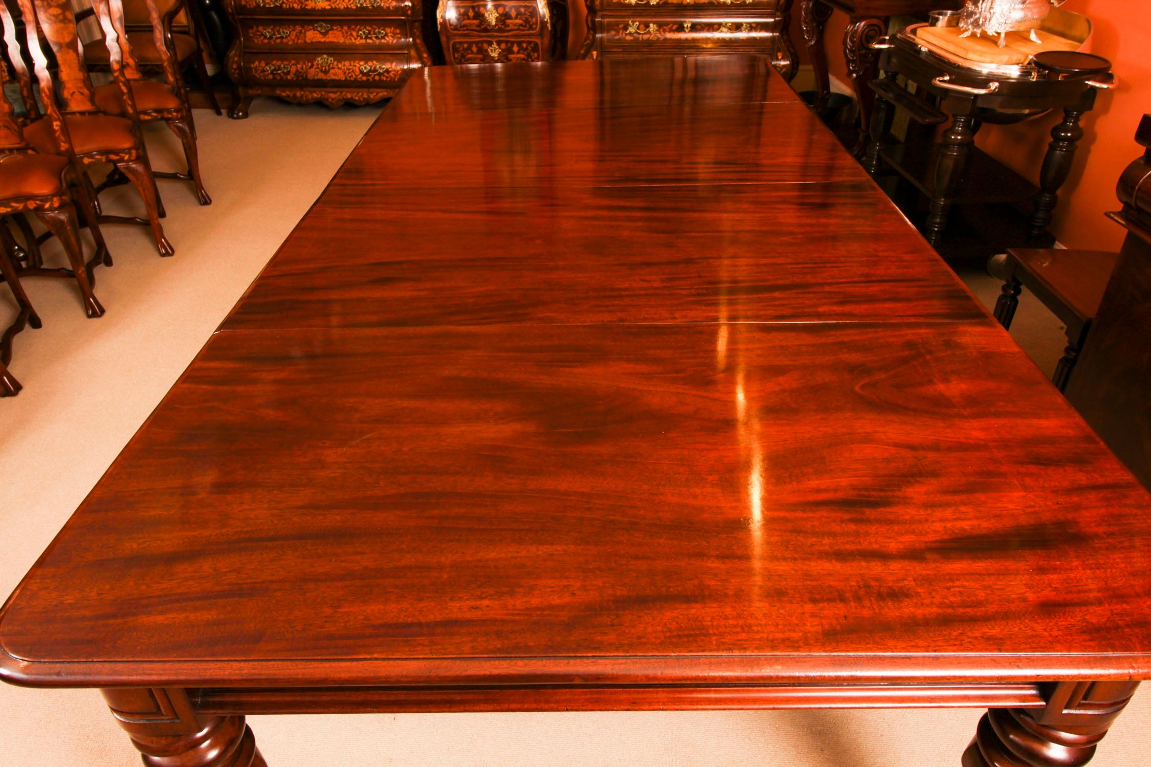 Ancienne table de salle à manger William IV et 10 chaises de salle à manger du 19ème siècle 3