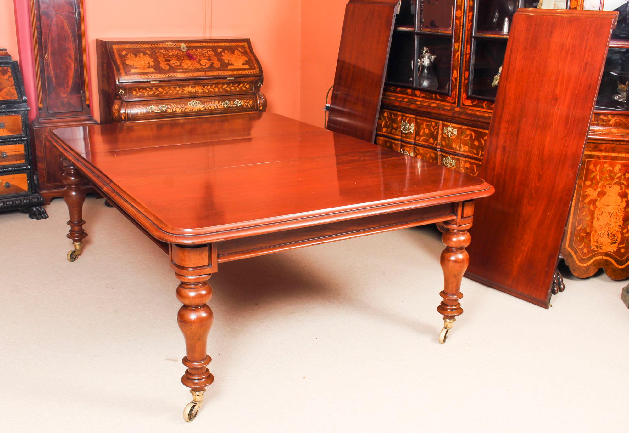 Antique William IV Mahogany Dining Table & 12 Bar Back Dining Chairs In Good Condition In London, GB