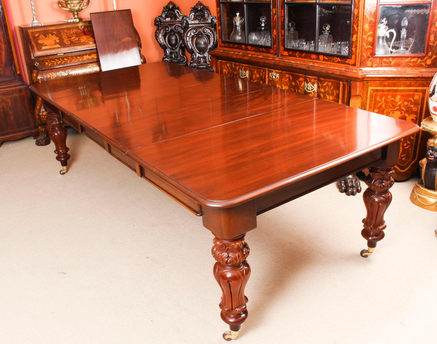 Antique William IV Mahogany Dining Table 19th Century & 12 Dining Chairs In Good Condition In London, GB