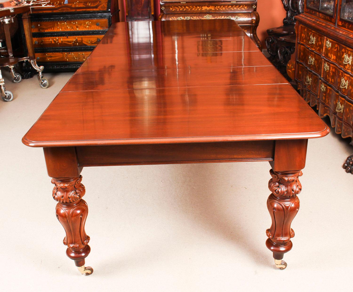 Mid-19th Century Antique William IV Mahogany Dining Table 19th Century & 12 Dining Chairs