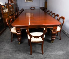 Ancienne table à manger en acajou William IV 19ème siècle et 20 chaises de salle à manger à ballons